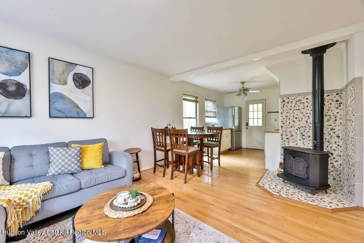 Hunter, New York 12442, United States, 3 Bedrooms Bedrooms, ,2 BathroomsBathrooms,Residential,Active,114536