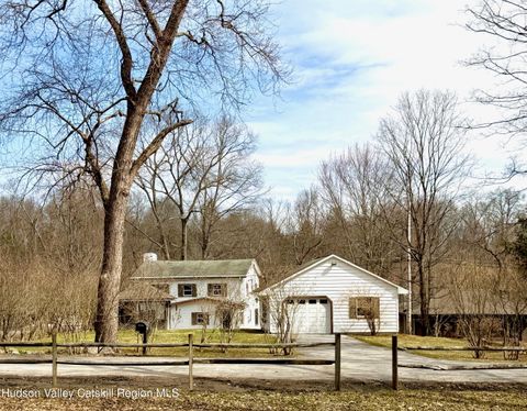 Homes For Sale - 1232 Old Ford Circle<br/> New Paltz, NY 12561