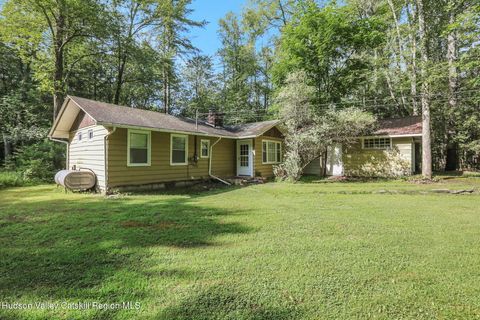 Apartment For Sale - 1055 Route 212<br/> Saugerties, NY 12477