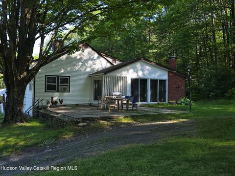 Photo of 3 Lakeview Terrace Terrace, Kerhonkson, NY 12446 (MLS # 20254732)