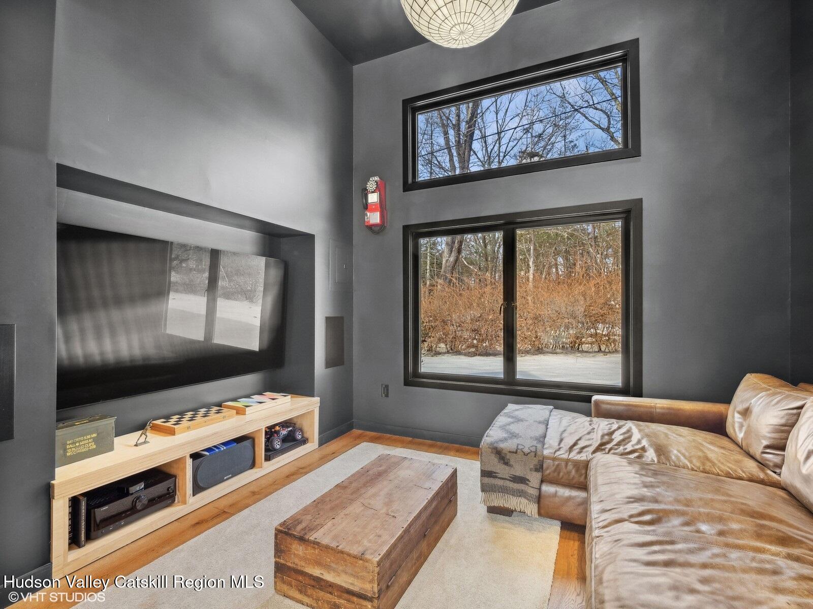 Accord, New York 12404, United States, 3 Bedrooms Bedrooms, ,4 BathroomsBathrooms,Residential,Pending,78060