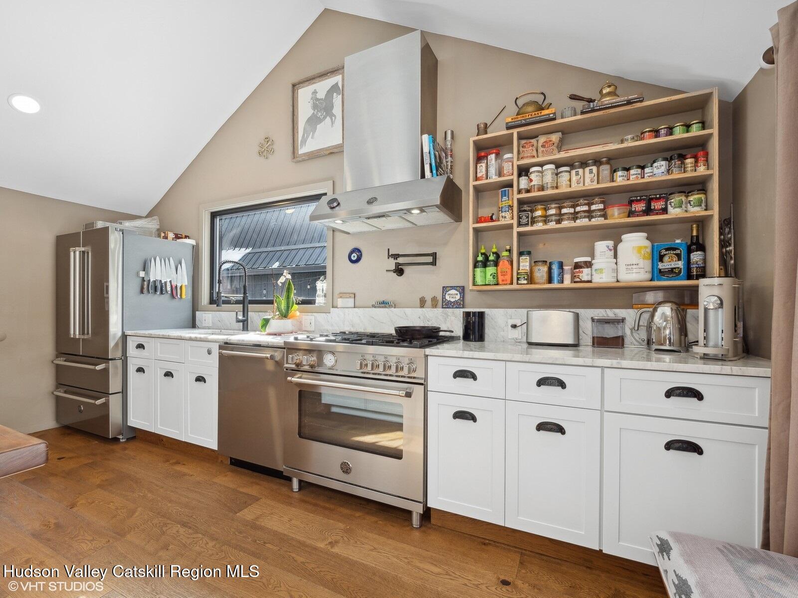 Accord, New York 12404, United States, 3 Bedrooms Bedrooms, ,4 BathroomsBathrooms,Residential,Pending,78060