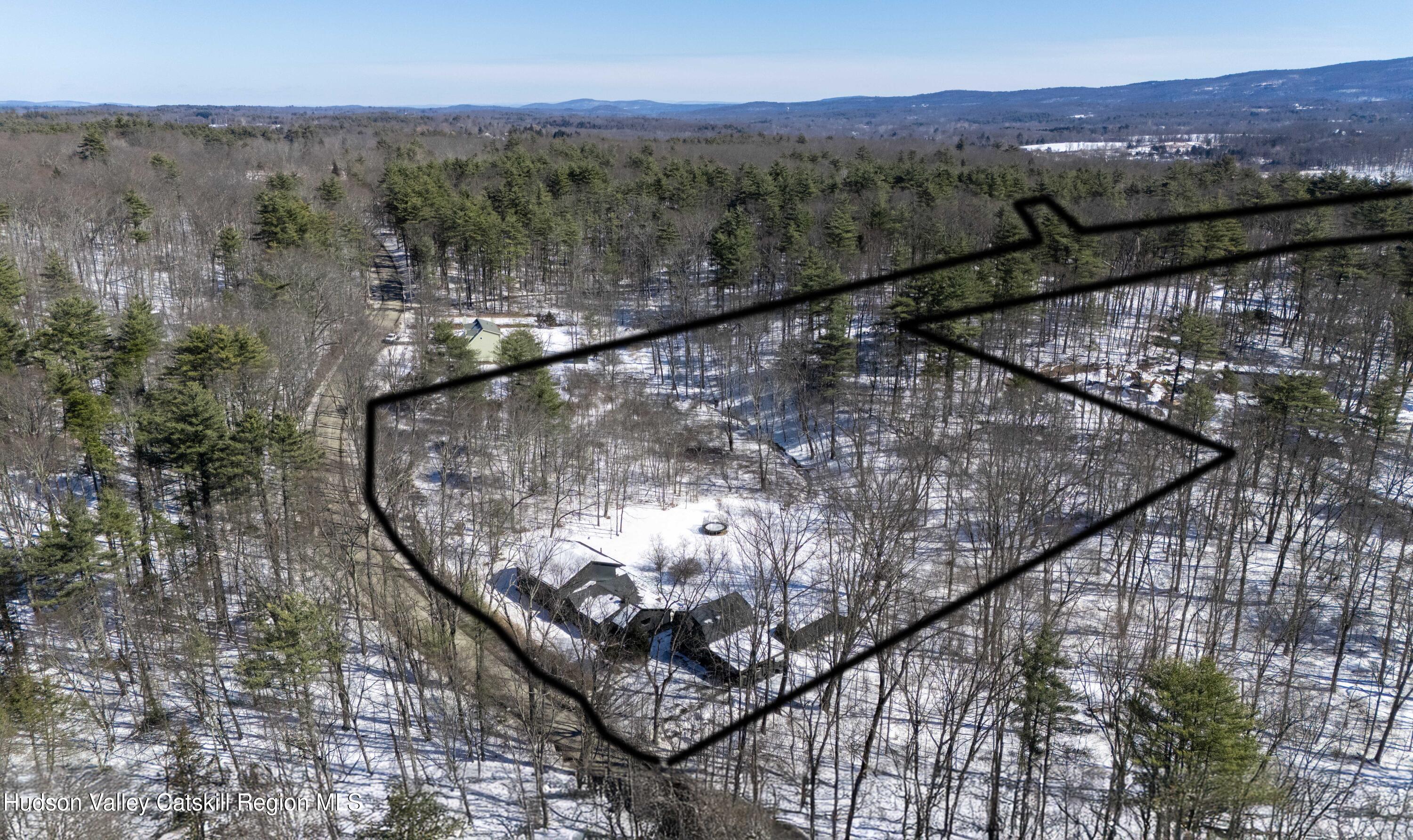 Accord, New York 12404, United States, 3 Bedrooms Bedrooms, ,4 BathroomsBathrooms,Residential,Pending,78060