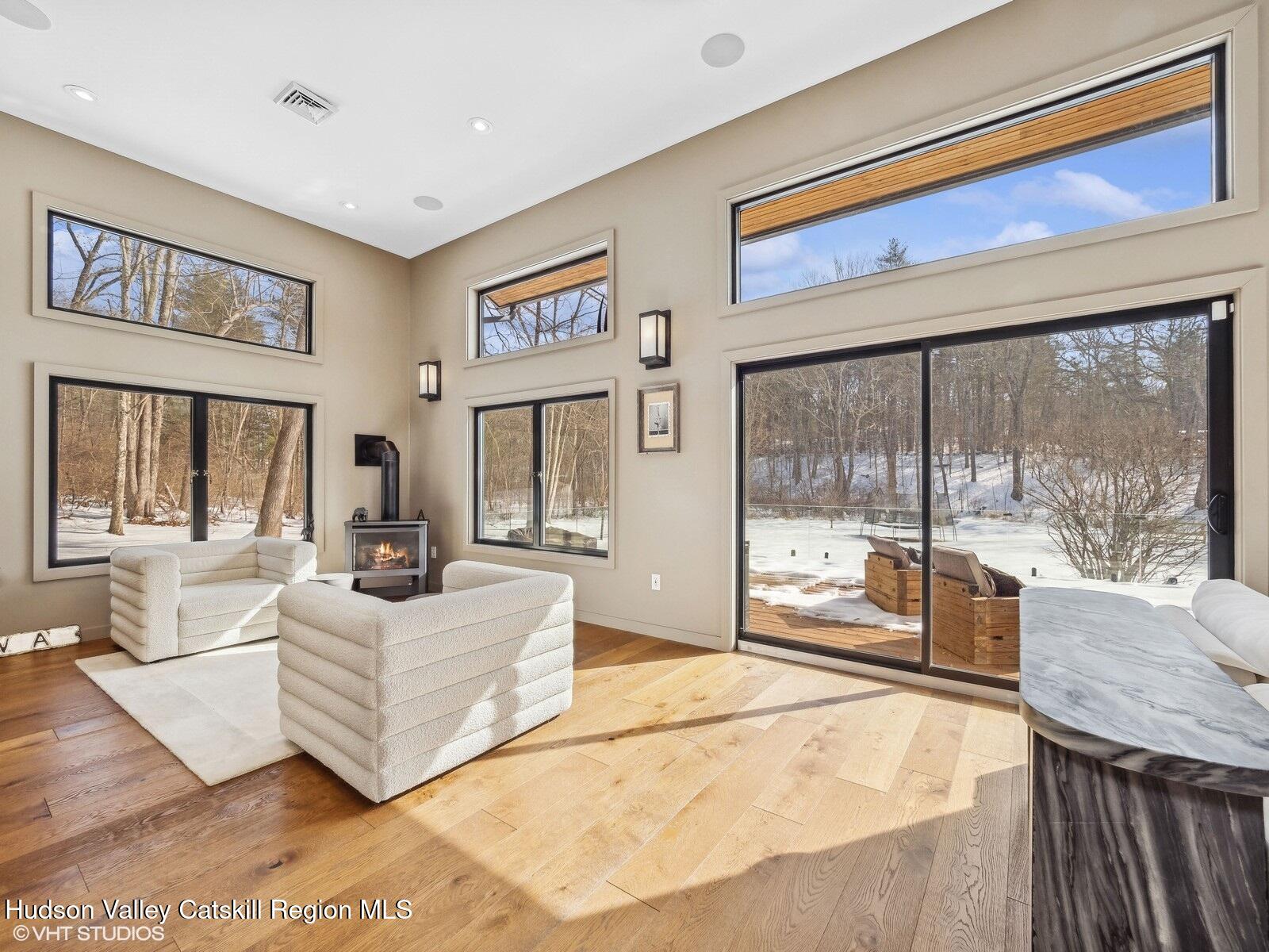 Accord, New York 12404, United States, 3 Bedrooms Bedrooms, ,4 BathroomsBathrooms,Residential,Pending,78060