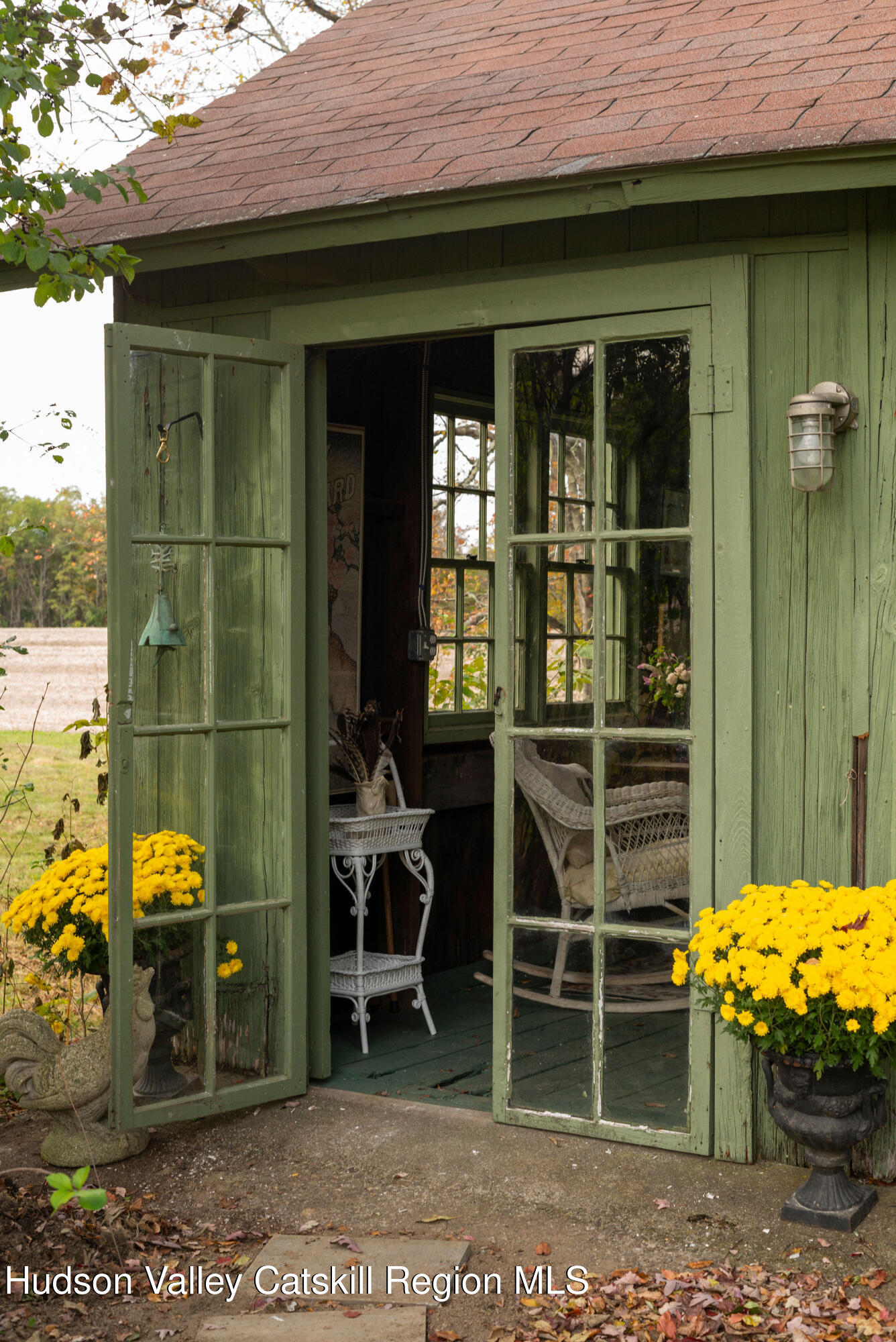 Clermont, New York 12526, United States, 4 Bedrooms Bedrooms, ,2 BathroomsBathrooms,Residential,Pending,231663