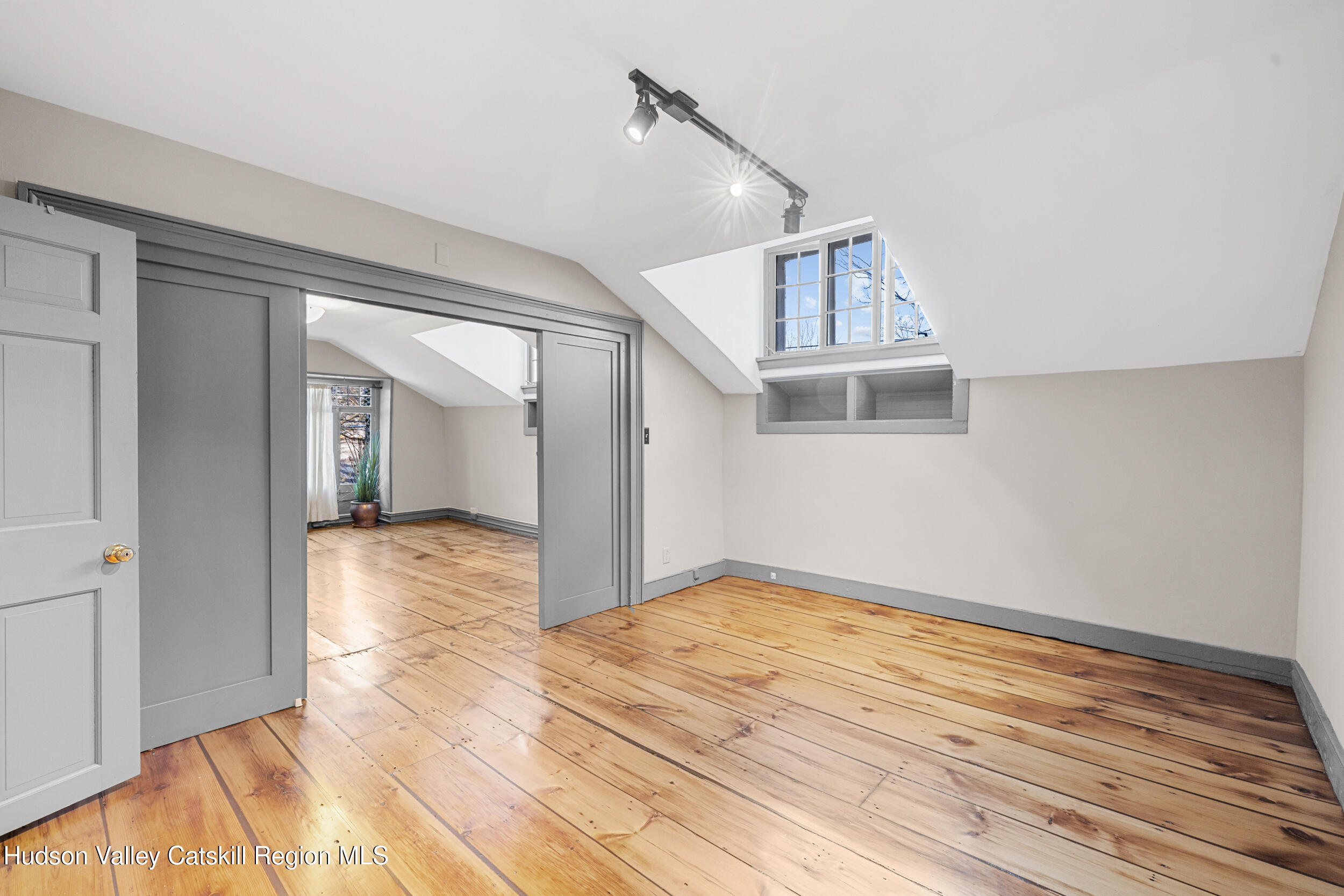 Kingston, New York 12401, United States, ,Residential,Active,14578