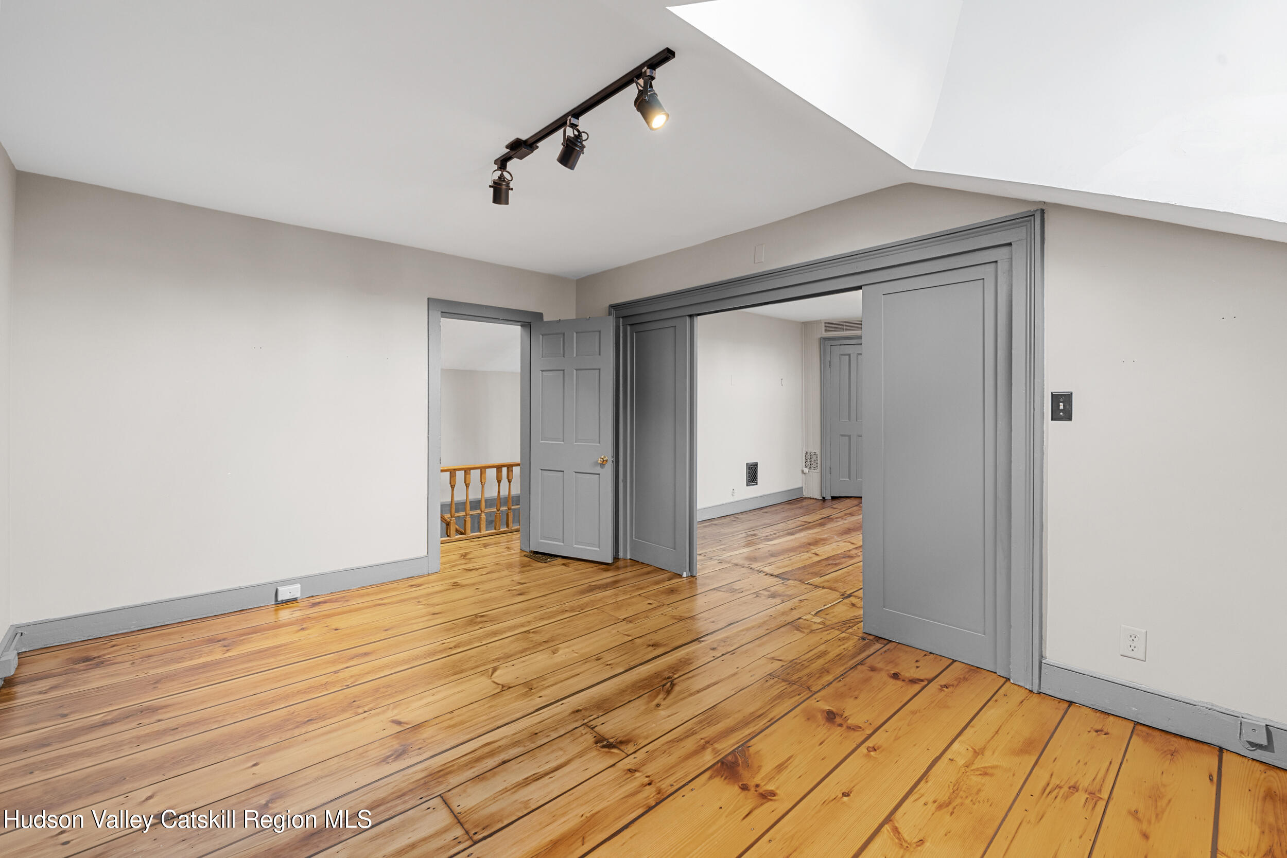 Kingston, New York 12401, United States, ,Residential,Active,14578