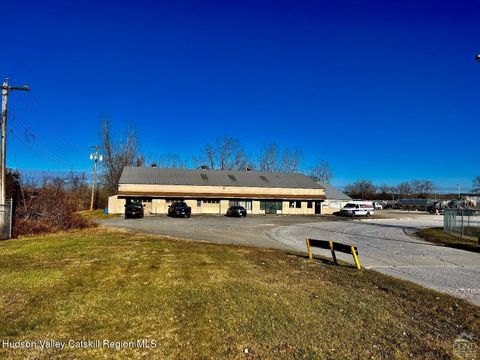 Photo of 191 Columbia Turnpike Turnpike, Hudson, NY 12534 (MLS # 20260113)