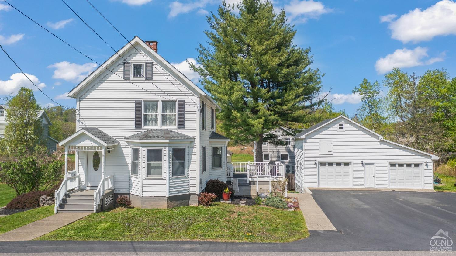 Photo 1 of 470 W Main Street, Catskill, New York, $595,000, Web #: 157058