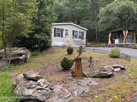 Mobile Home For Sale - 131 Rymrock Road #35<br/> Kingston, NY 12401