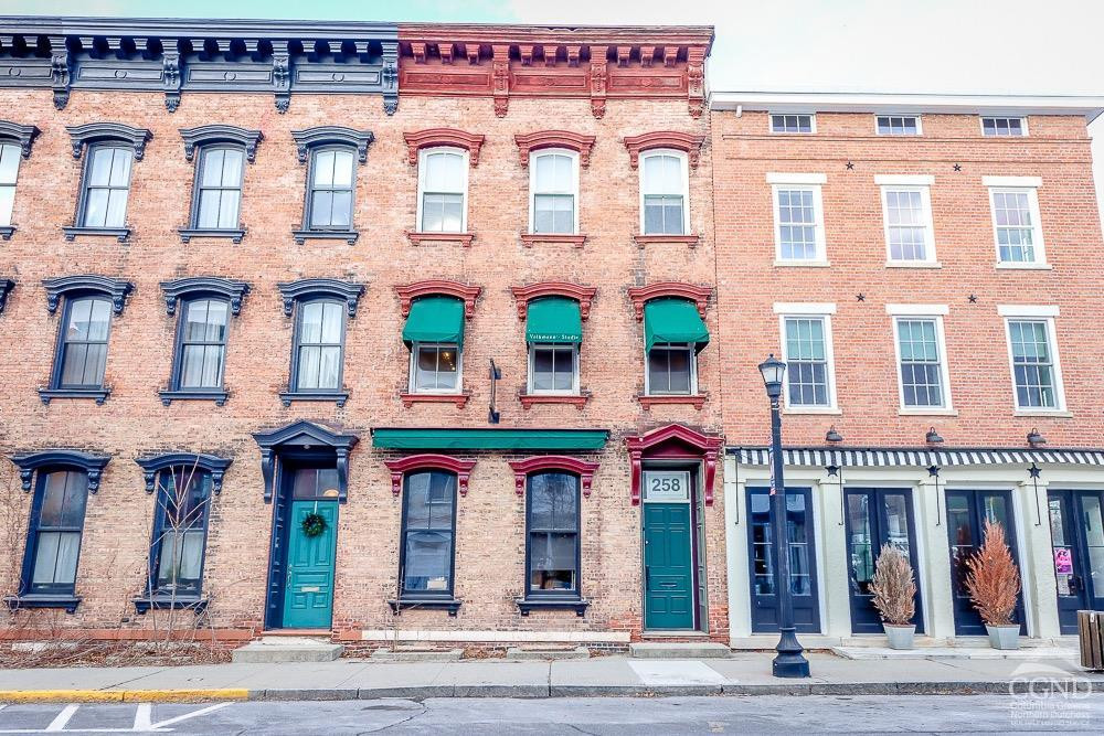 Rental Property at 258 Warren St St, Hudson, New York - Bedrooms: 3 
Bathrooms: 2 
Rooms: 8  - $5,800 MO.