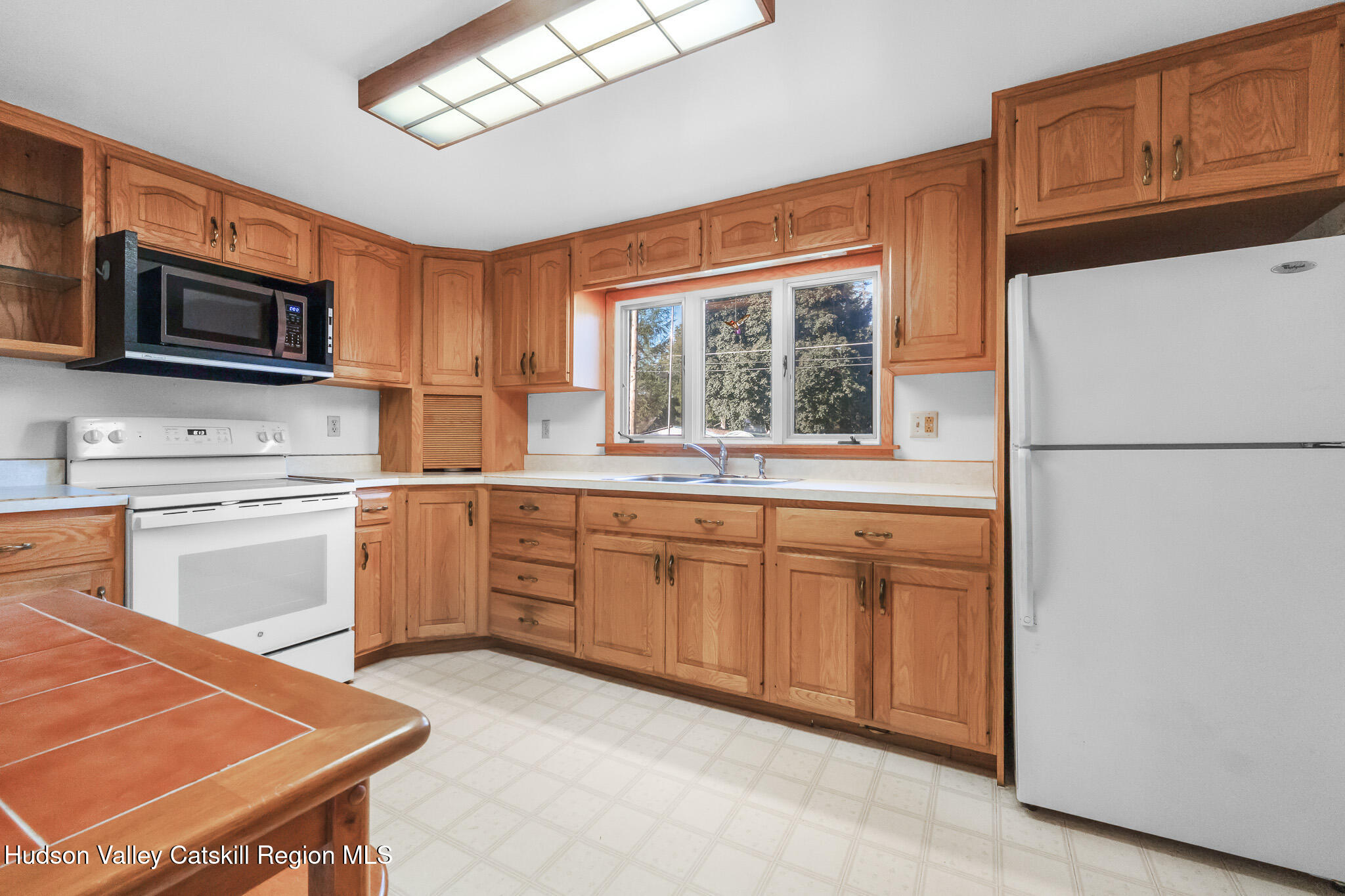 Niverville, New York 12130, United States, 3 Bedrooms Bedrooms, ,2 BathroomsBathrooms,Residential,Pending,211318