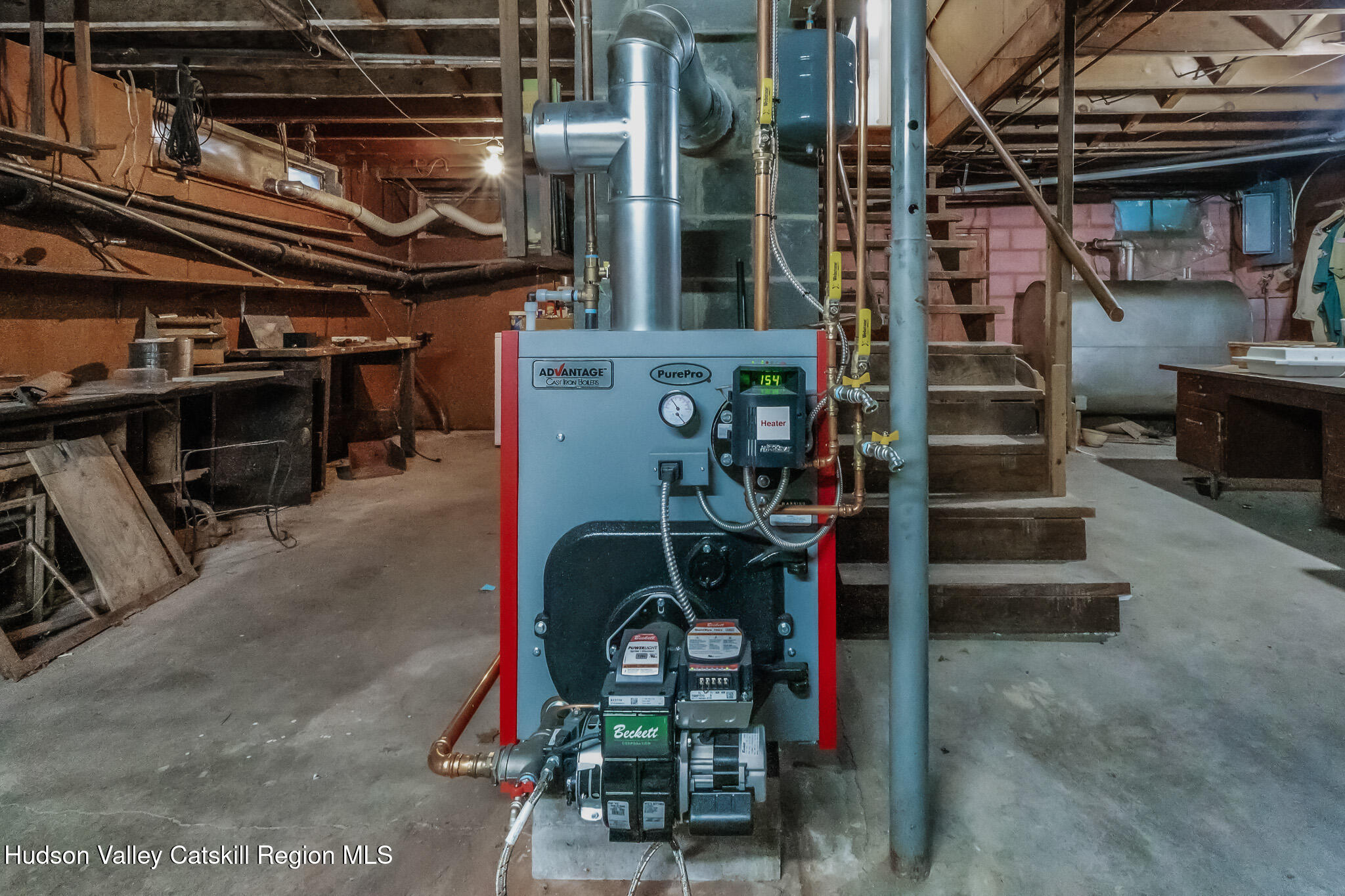 Niverville, New York 12130, United States, 3 Bedrooms Bedrooms, ,2 BathroomsBathrooms,Residential,Pending,211318