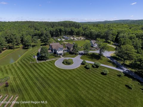 Homes For Sale - 309 Woodstock Road<br/> Millbrook, NY 12545