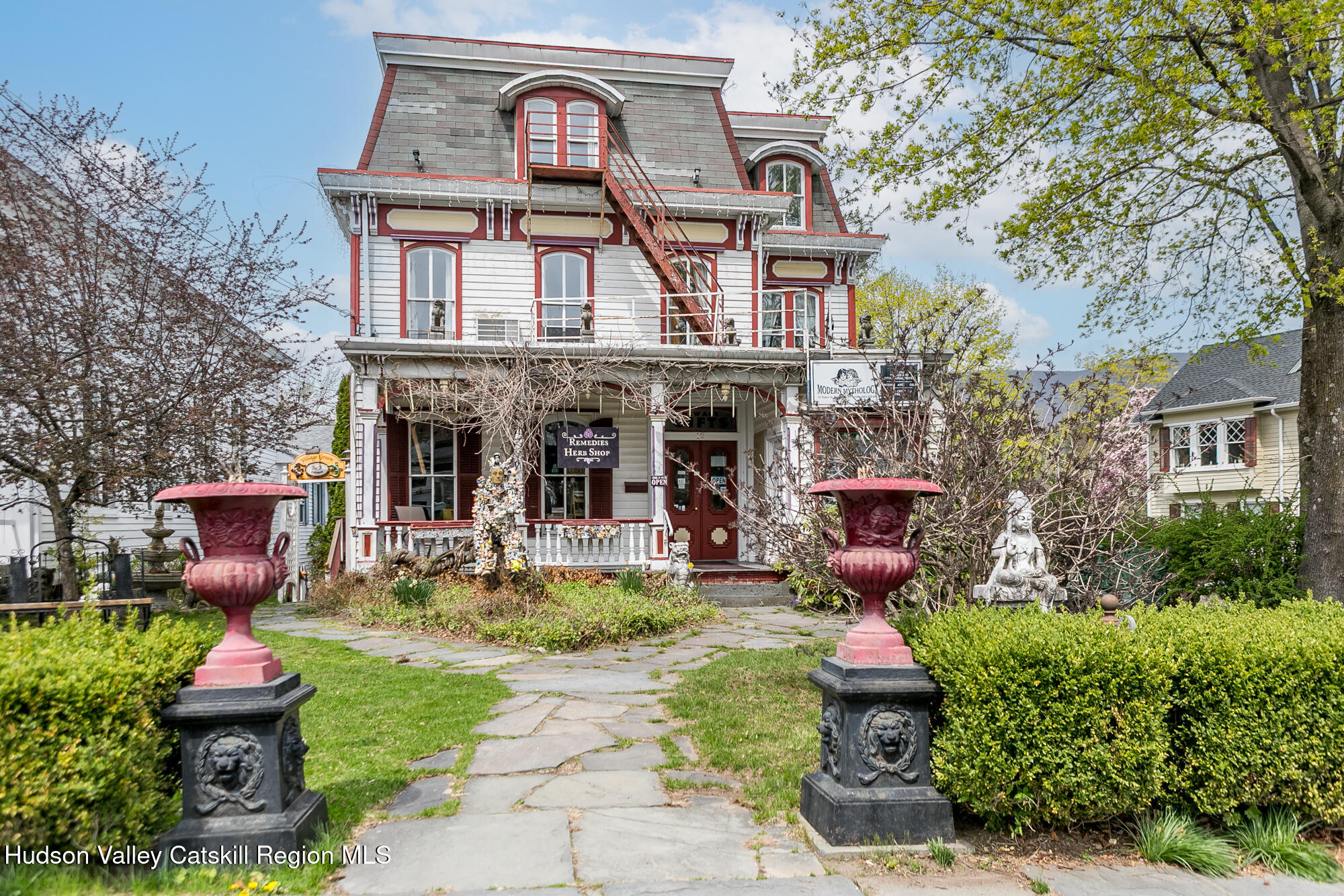 12 Tinker Street, Woodstock, Ohio image 4