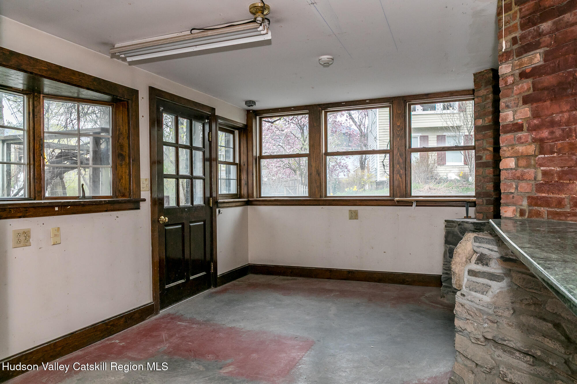 12 Tinker Street, Woodstock, Ohio image 32