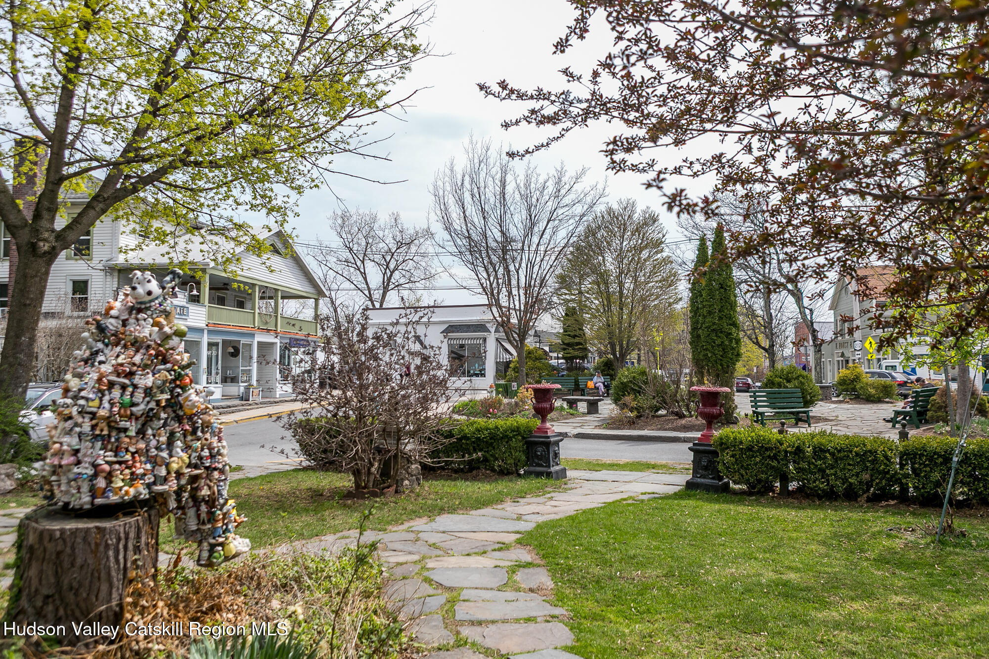 12 Tinker Street, Woodstock, Ohio image 9