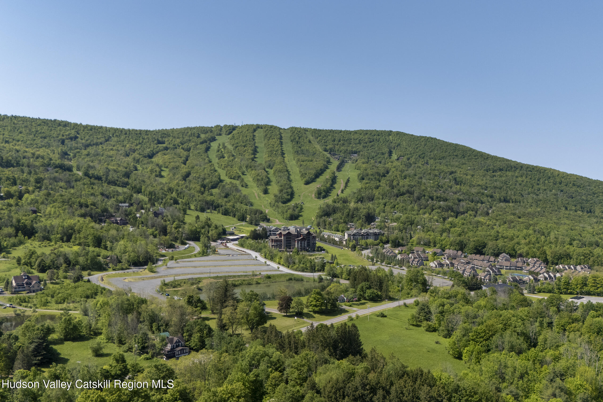 Windham, New York 12496, United States, 2 Bedrooms Bedrooms, ,2 BathroomsBathrooms,Residential,Active,173621