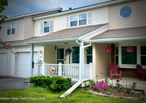 Photo of 137 Country Estates Road, Greenville, NY 12083 (MLS # 20262640)
