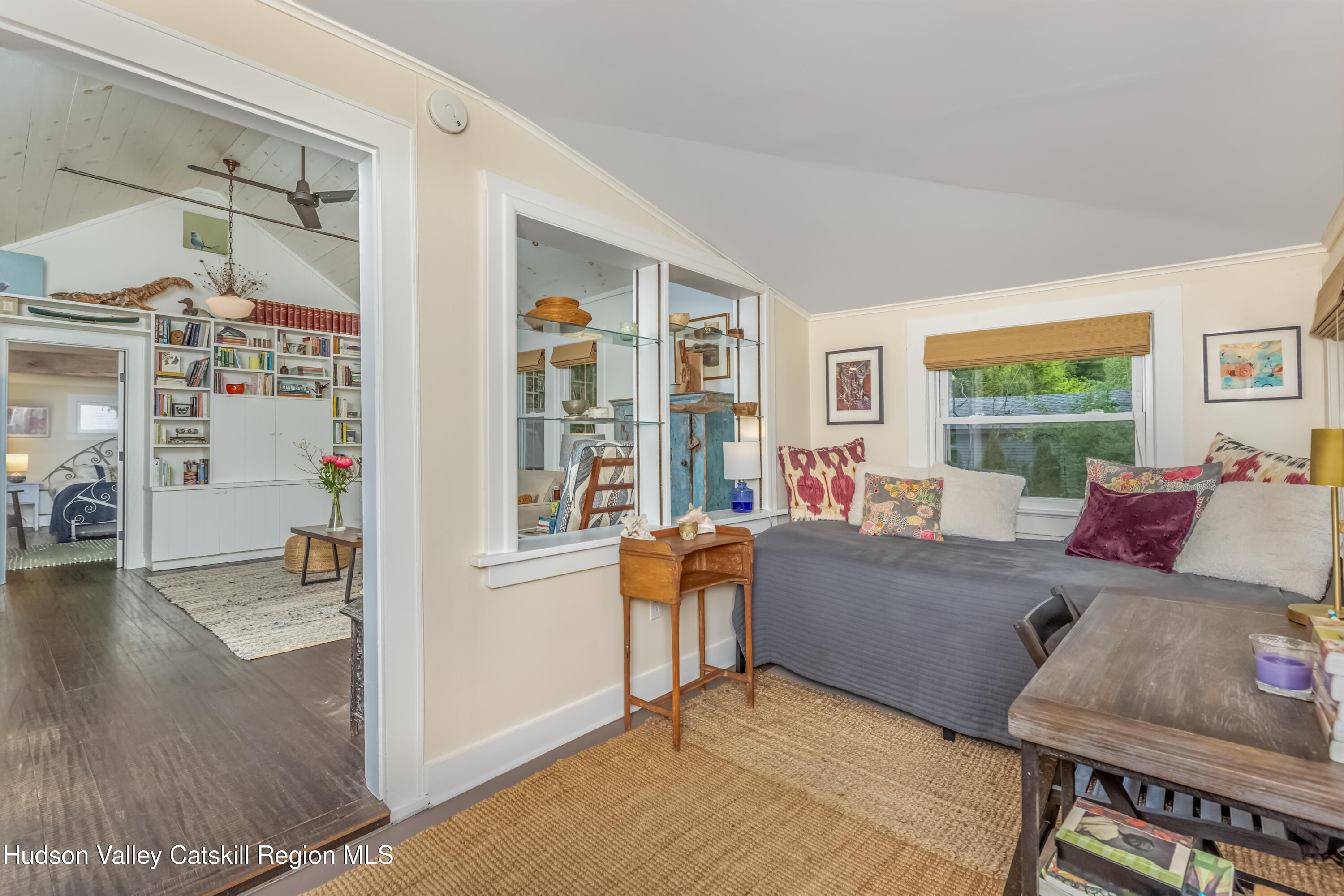 Saugerties, New York 12477, United States, 2 Bedrooms Bedrooms, ,2 BathroomsBathrooms,Residential,Pending,131042