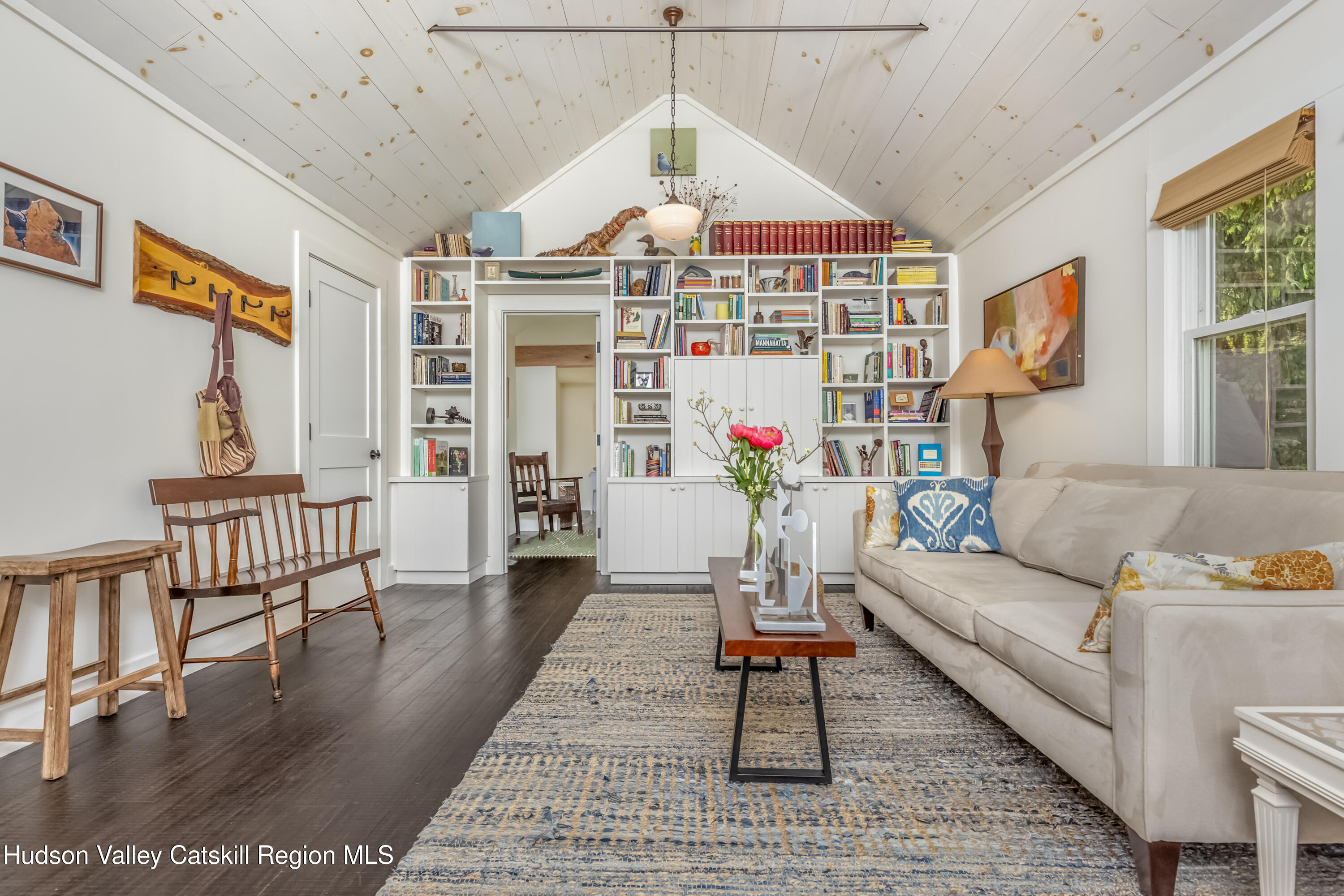 Saugerties, New York 12477, United States, 2 Bedrooms Bedrooms, ,2 BathroomsBathrooms,Residential,Pending,131042