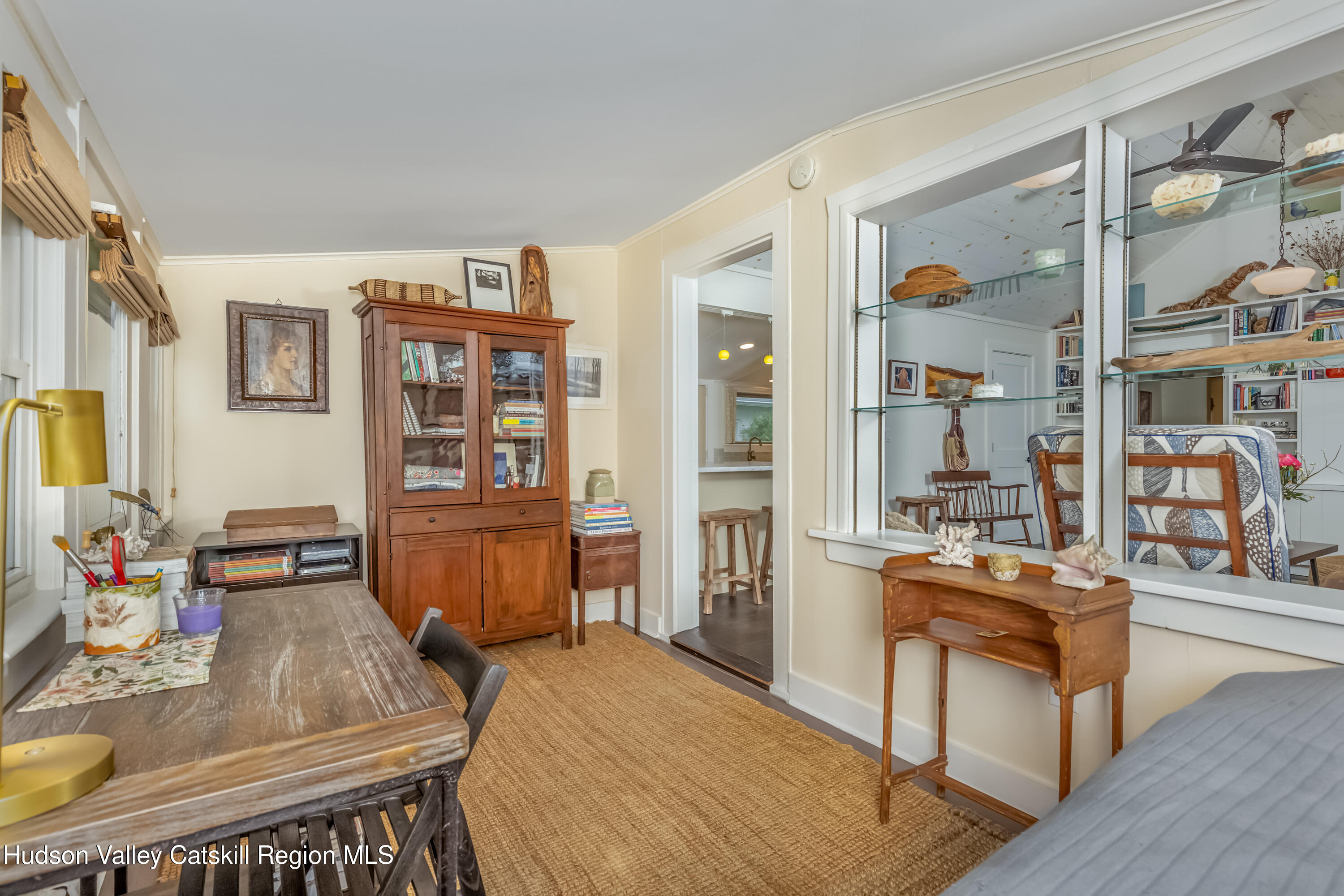 Saugerties, New York 12477, United States, 2 Bedrooms Bedrooms, ,2 BathroomsBathrooms,Residential,Pending,131042