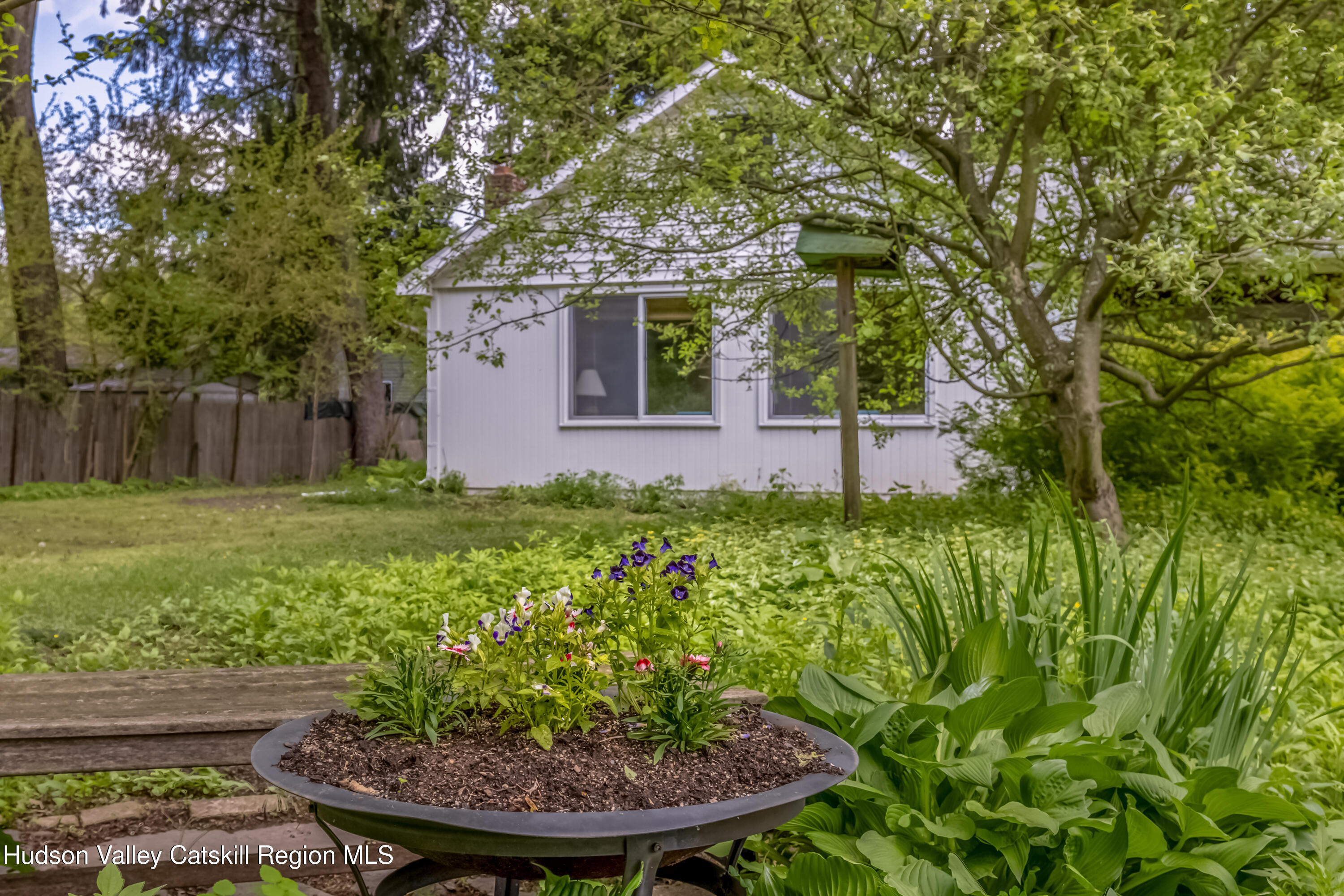 Saugerties, New York 12477, United States, 2 Bedrooms Bedrooms, ,2 BathroomsBathrooms,Residential,Pending,131042