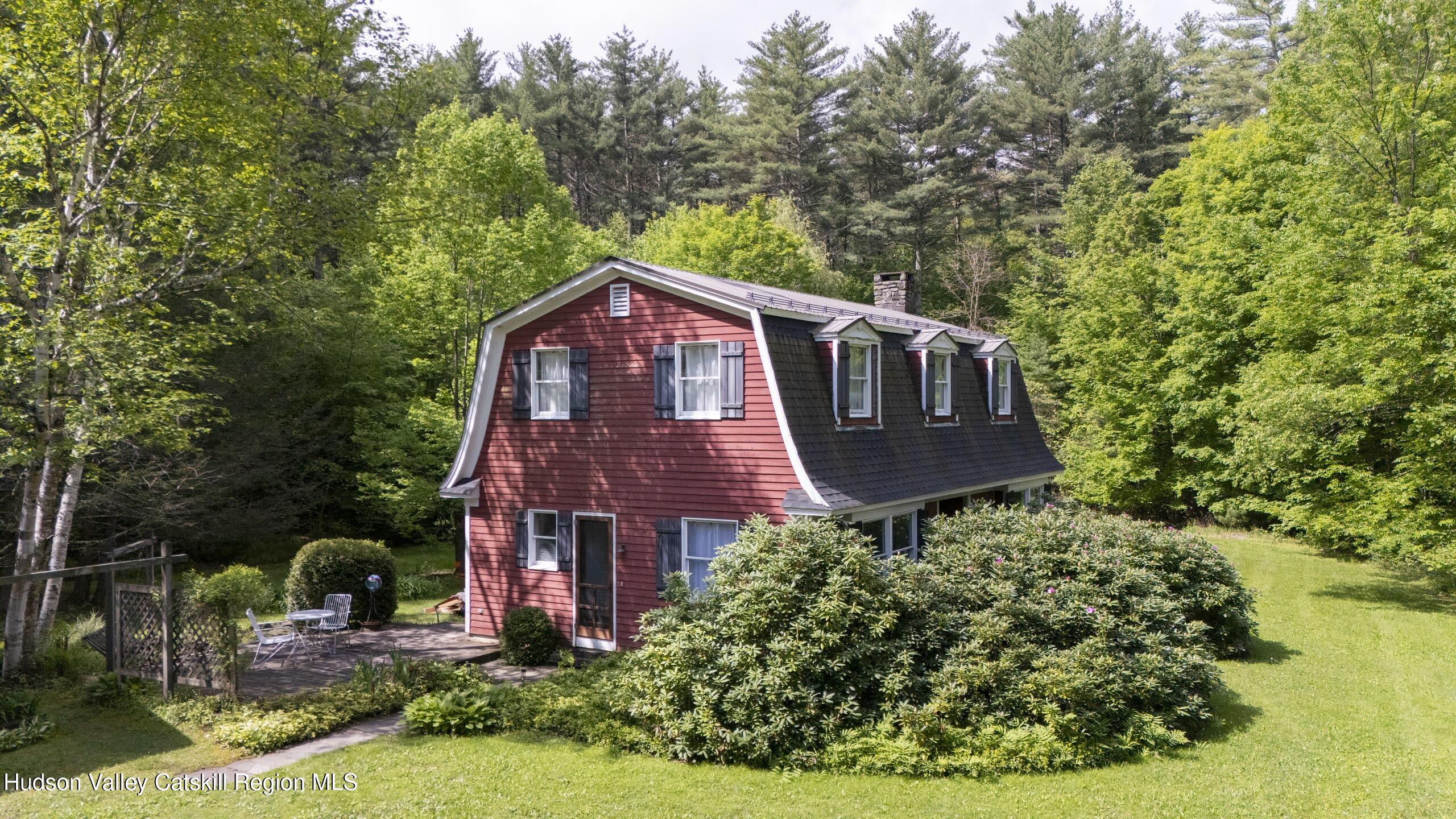 Mt. Tremper, New York 12457, United States, 2 Bedrooms Bedrooms, ,2 BathroomsBathrooms,Residential,Pending,137363