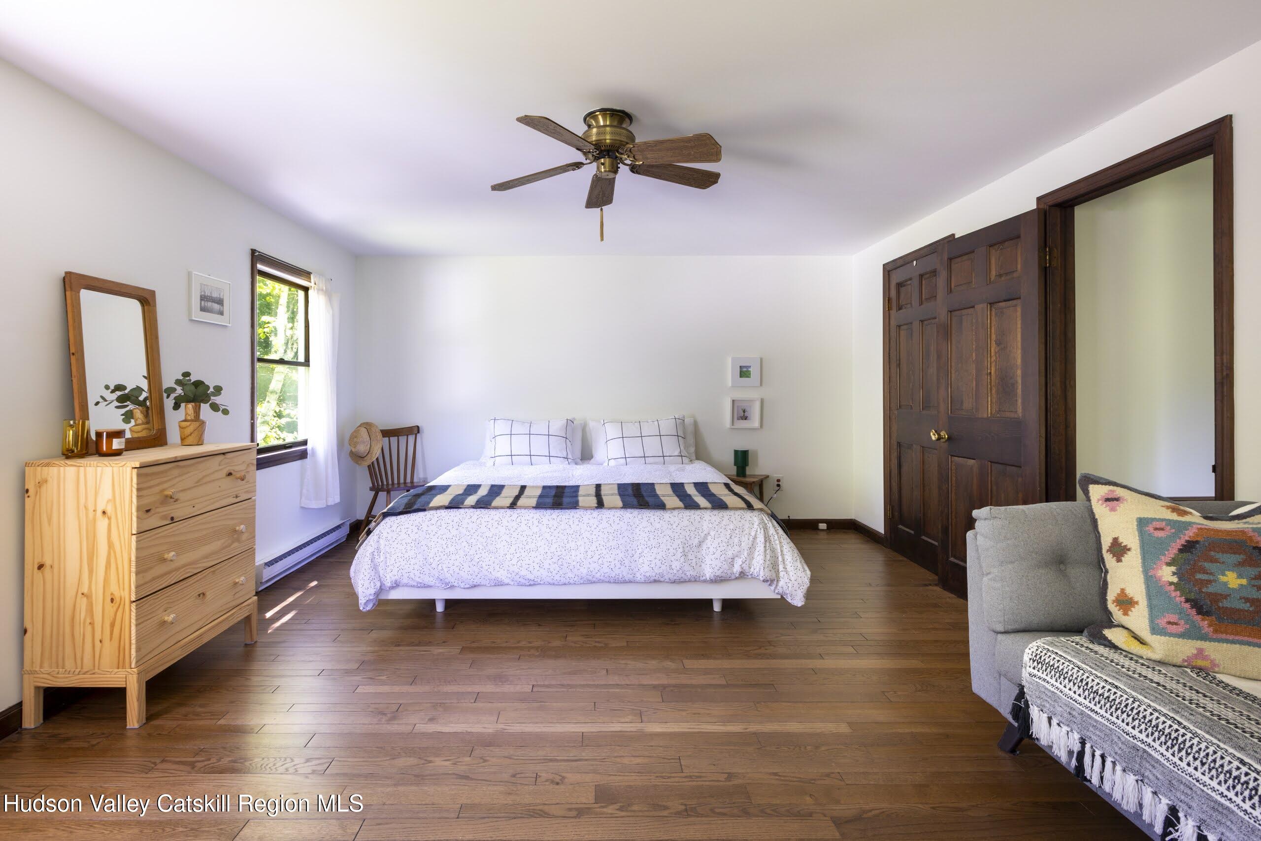 Mt. Tremper, New York 12457, United States, 2 Bedrooms Bedrooms, ,2 BathroomsBathrooms,Residential,Pending,137363