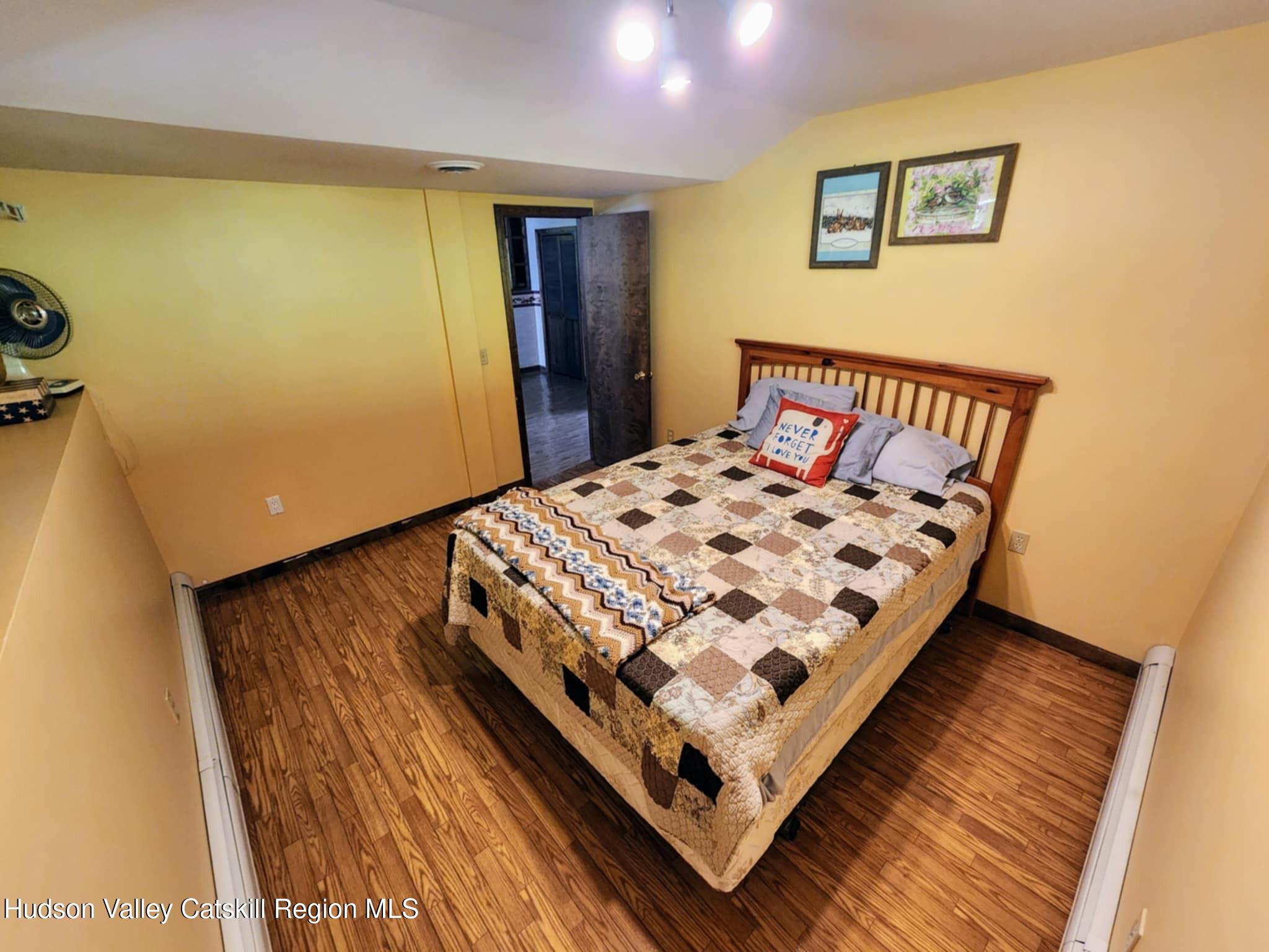 Pittsfield, Massachusetts 01201, United States, 3 Bedrooms Bedrooms, ,3 BathroomsBathrooms,Residential,Active,184325