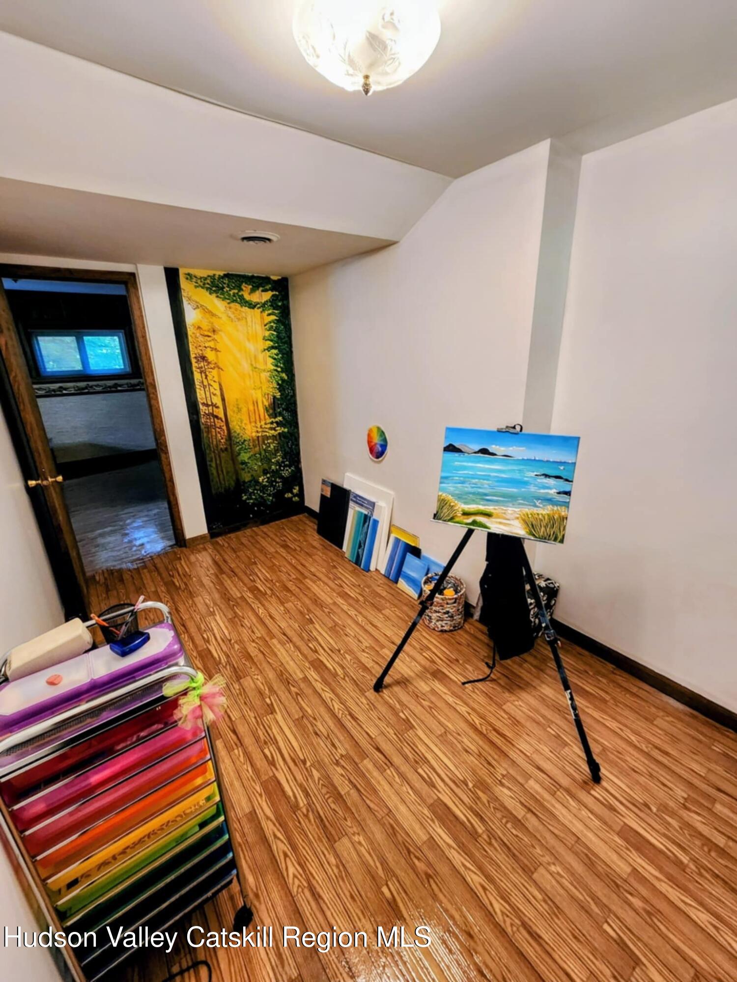 Pittsfield, Massachusetts 01201, United States, 3 Bedrooms Bedrooms, ,3 BathroomsBathrooms,Residential,Active,184325