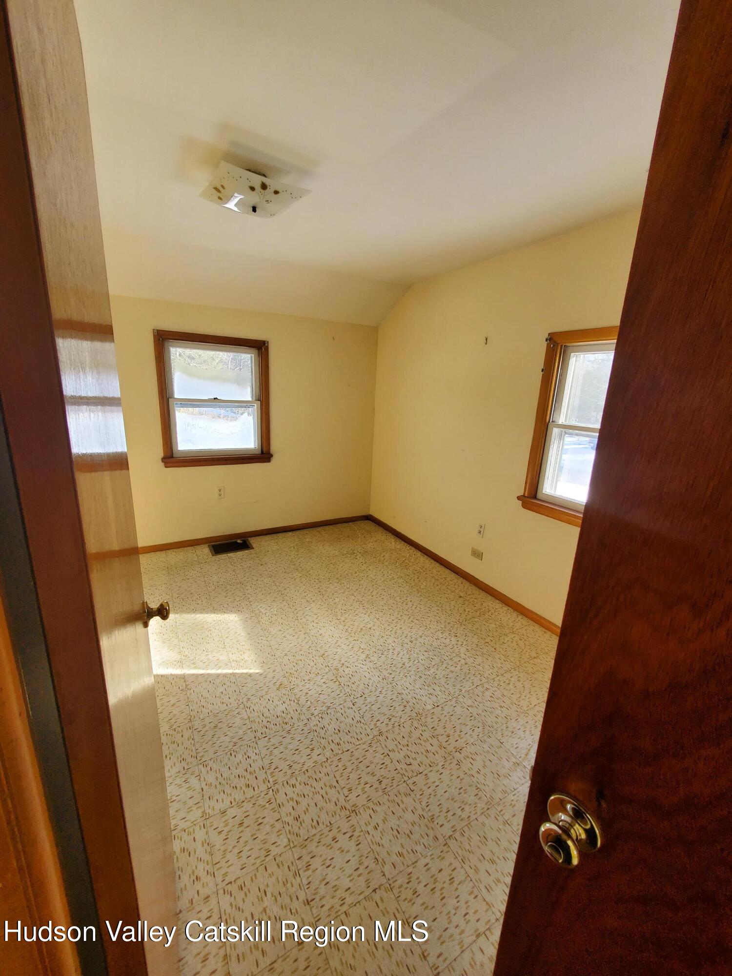 106 Schwabie Turnpike, Kerhonkson, Ohio image 31