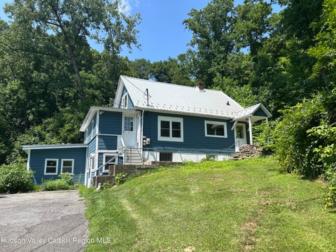 Homes For Rent - 115 Creek Locks Road #1<br/> Ulster County, Rosendale, NY 12472