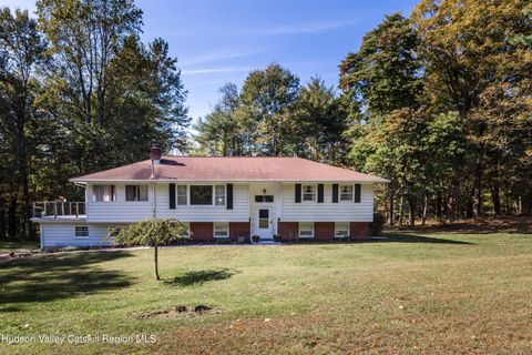 Photo of 94 Lodge Rd. Rd, Saugerties, NY 12477 (MLS # 20254791)