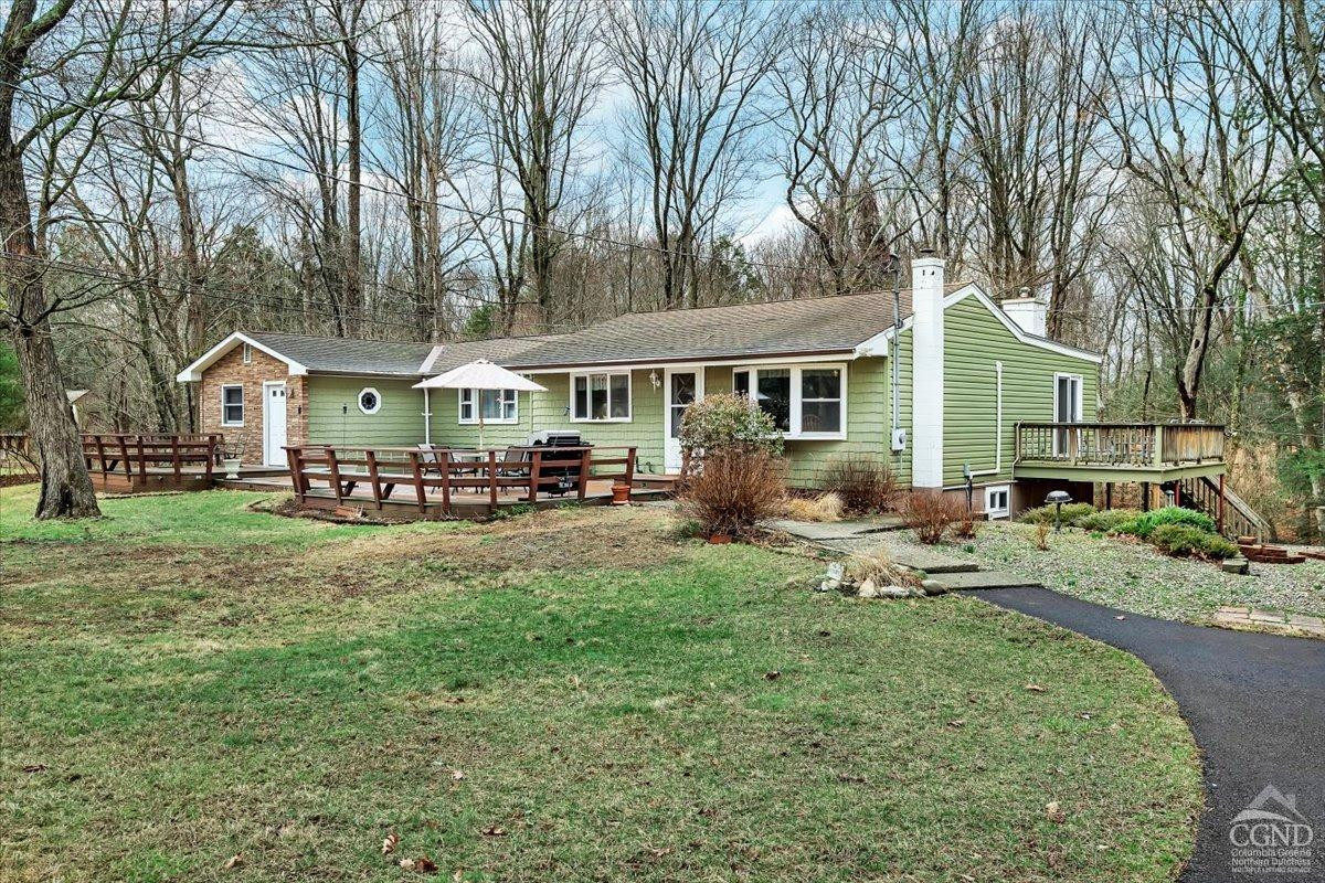23 Leggett Road, Ghent, New York image 1