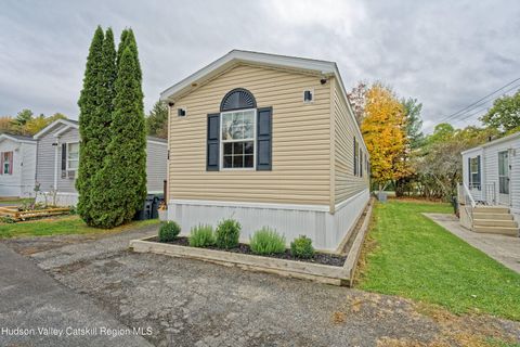Photo of 28 Matthew Drive #28, Castleton, NY 12033 (MLS # 20255928)