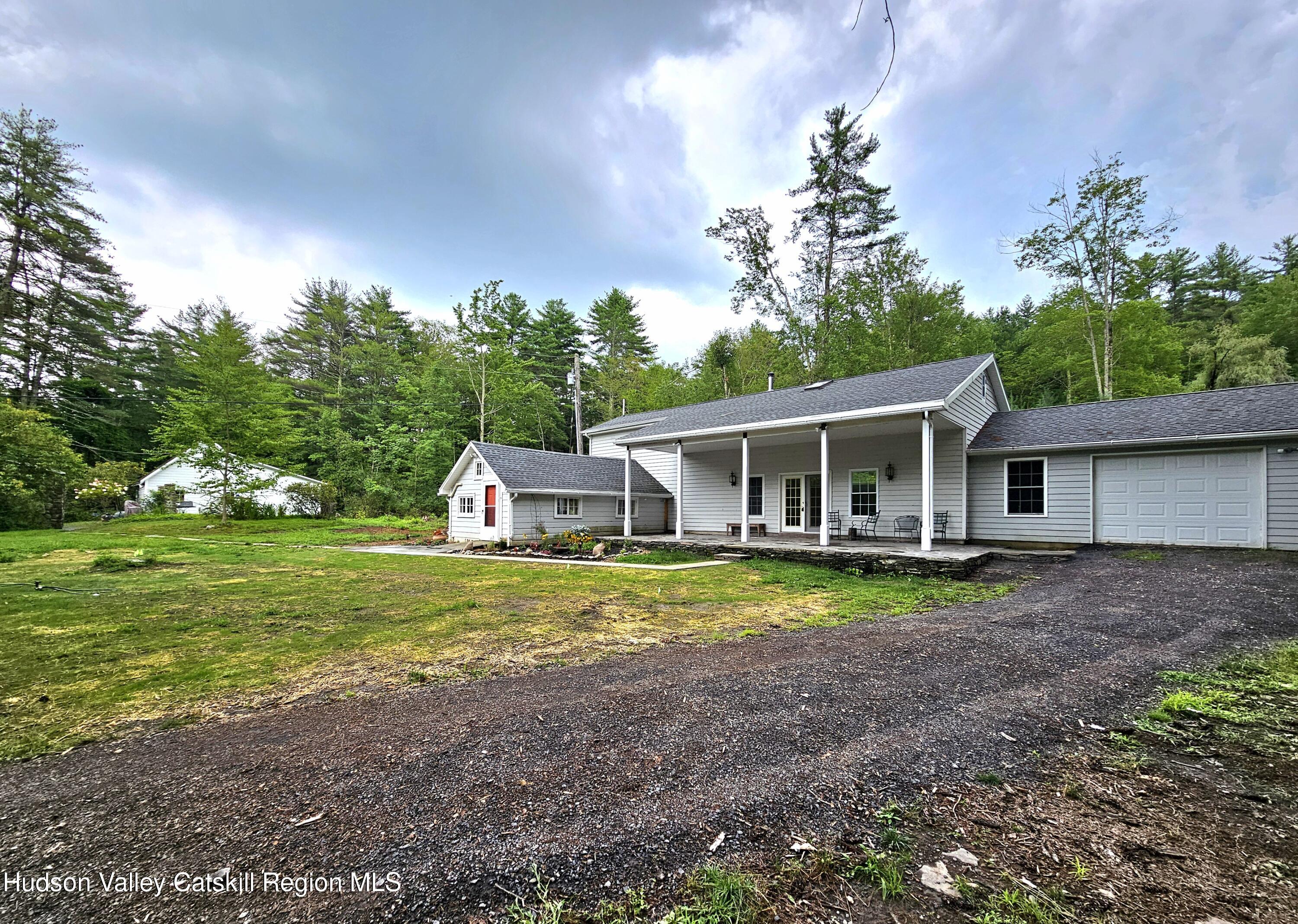 Rental Property at 272 Yerry Hill Road Studio, Woodstock, New York - Bedrooms: 1 
Bathrooms: 1 
Rooms: 4  - $4,000 MO.