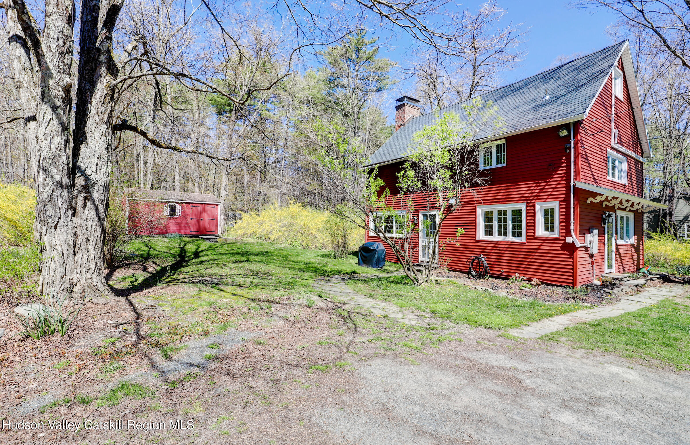 Woodstock, New York 12498, United States, 3 Bedrooms Bedrooms, ,2 BathroomsBathrooms,Residential,Pending,119778