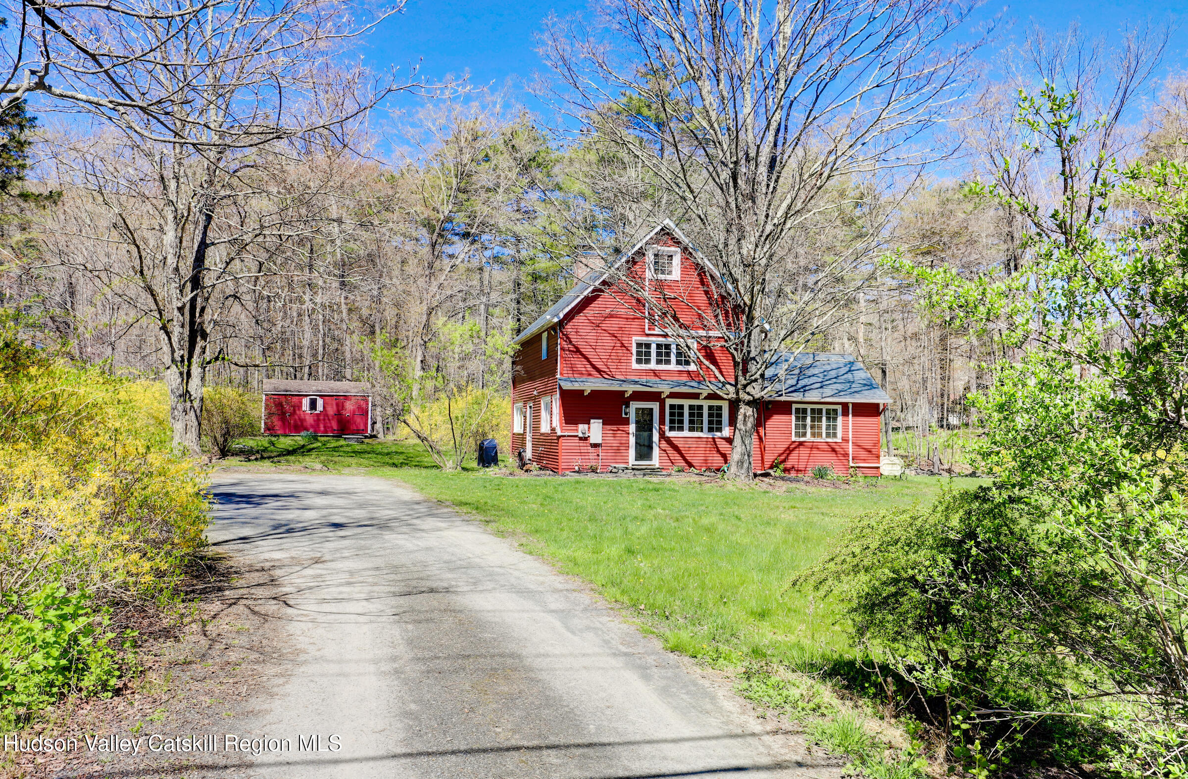 Woodstock, New York 12498, United States, 3 Bedrooms Bedrooms, ,2 BathroomsBathrooms,Residential,Pending,119778