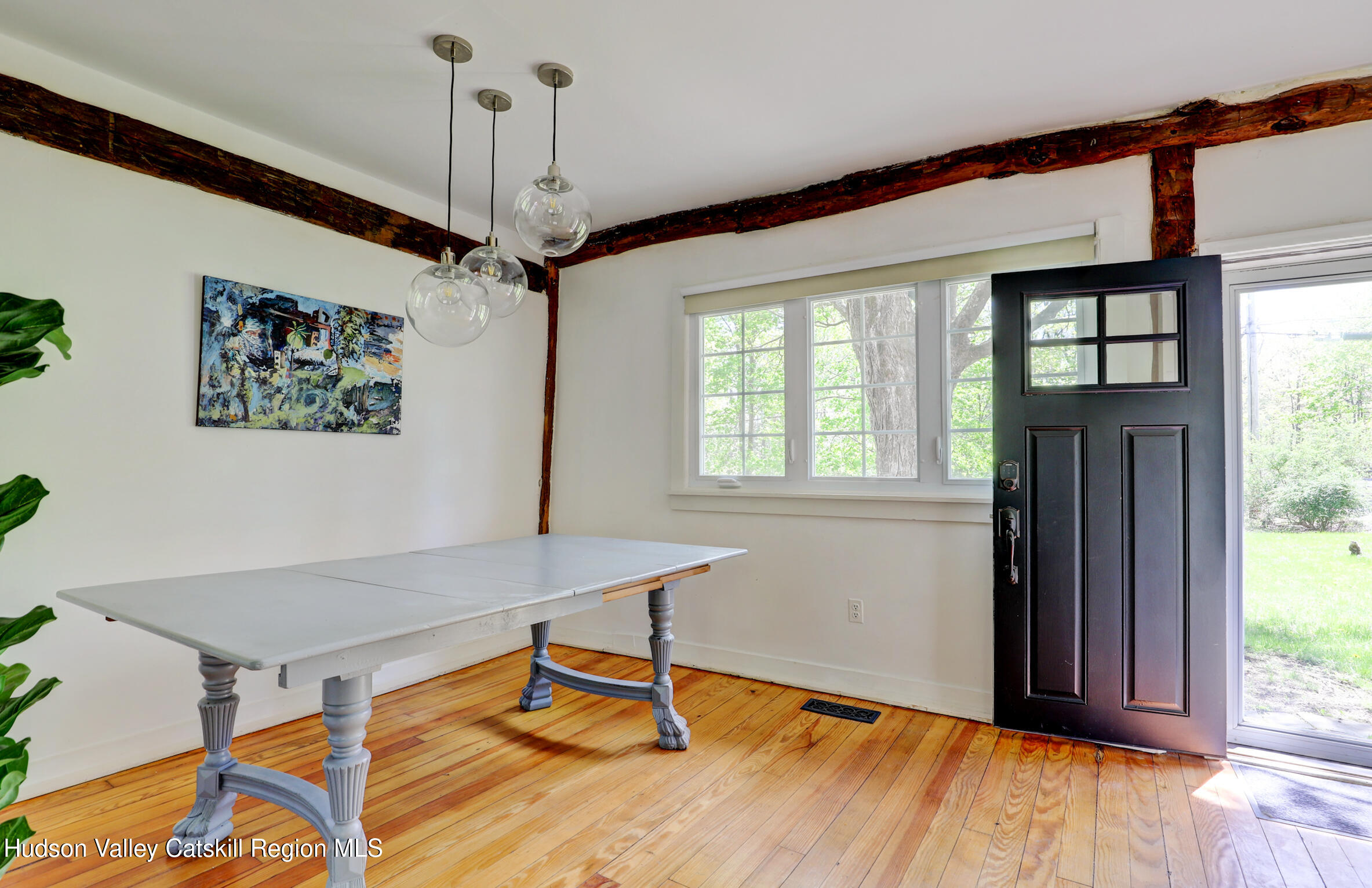 Woodstock, New York 12498, United States, 3 Bedrooms Bedrooms, ,2 BathroomsBathrooms,Residential,Pending,119778