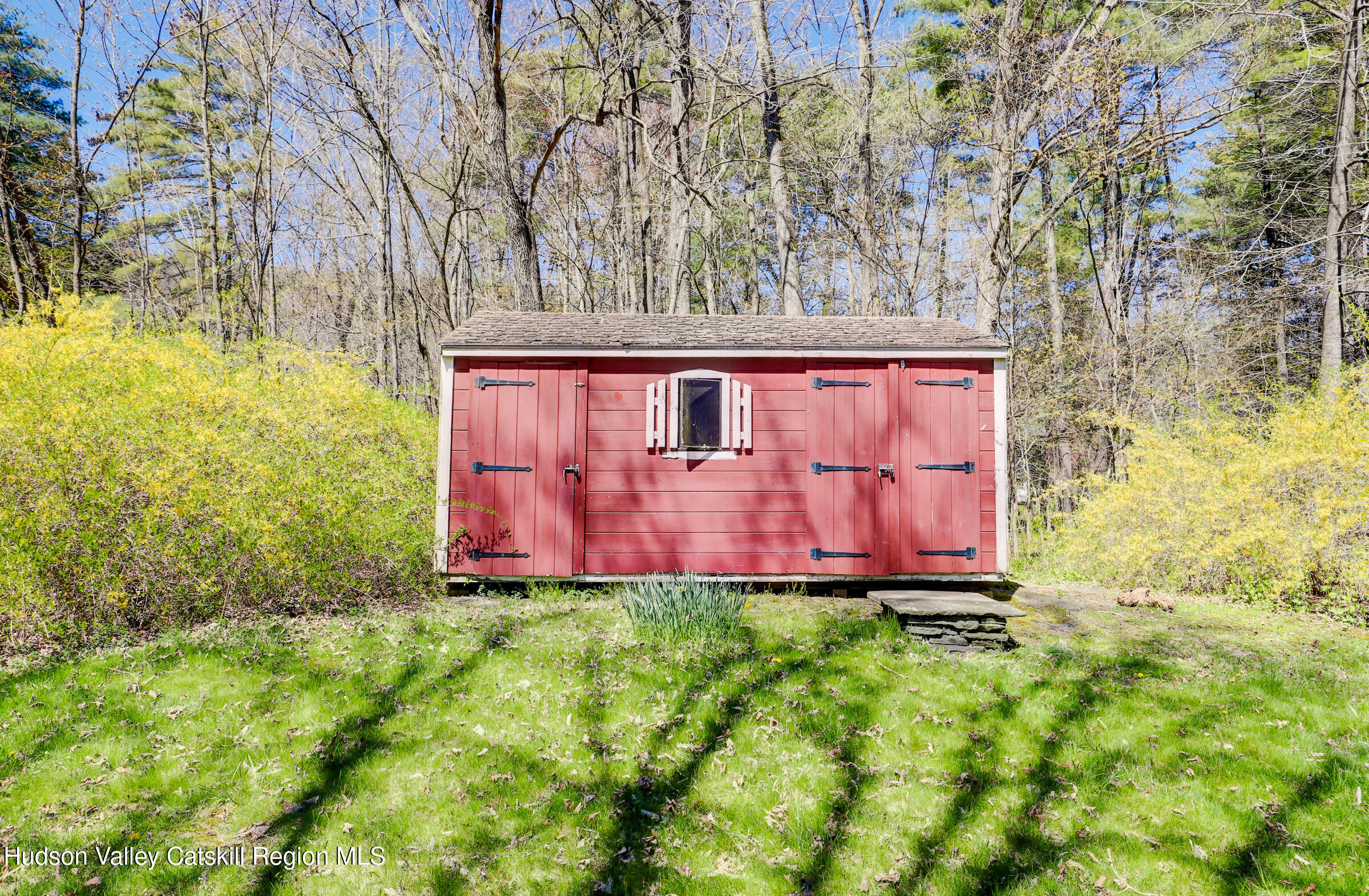 Woodstock, New York 12498, United States, 3 Bedrooms Bedrooms, ,2 BathroomsBathrooms,Residential,Pending,119778