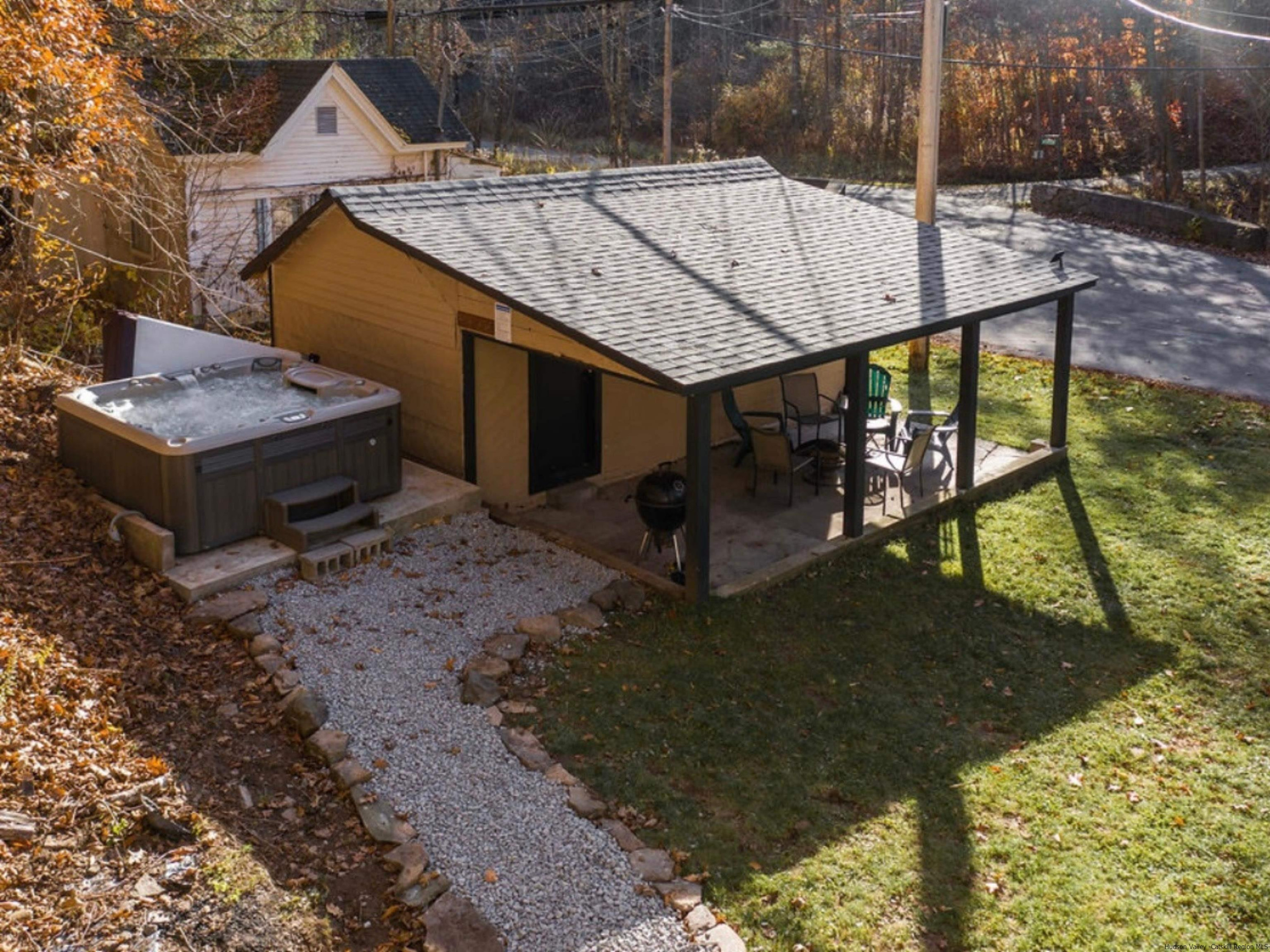 Pine Hill, New York 12465, United States, 3 Bedrooms Bedrooms, ,2 BathroomsBathrooms,Residential,Active,69095