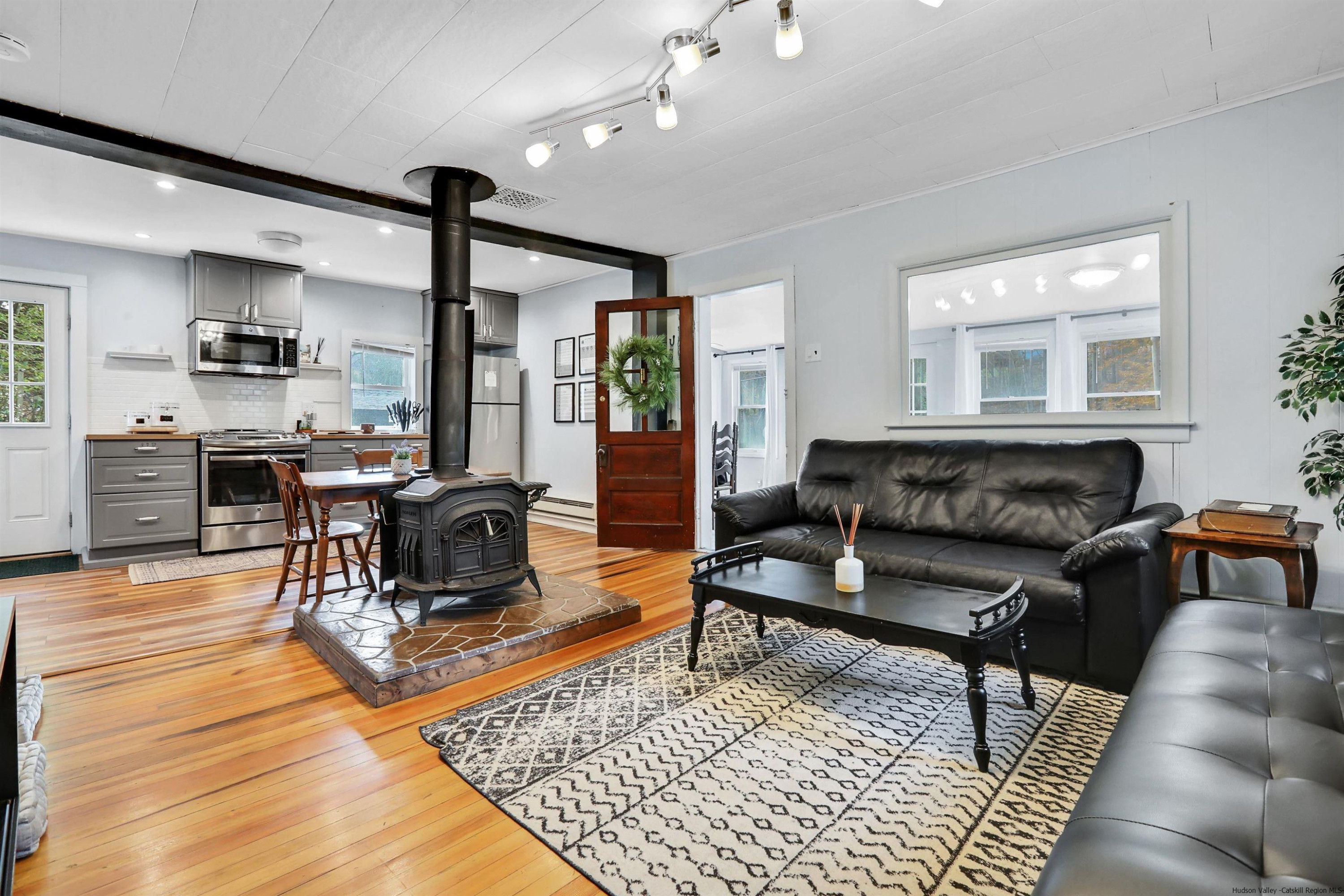 Pine Hill, New York 12465, United States, 3 Bedrooms Bedrooms, ,2 BathroomsBathrooms,Residential,Active,69095