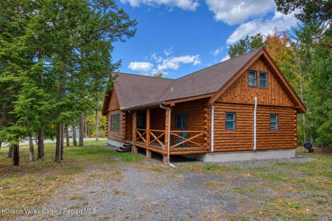 Photo of 38 Fairy Court, Athens, NY 12015 (MLS # 20266072)