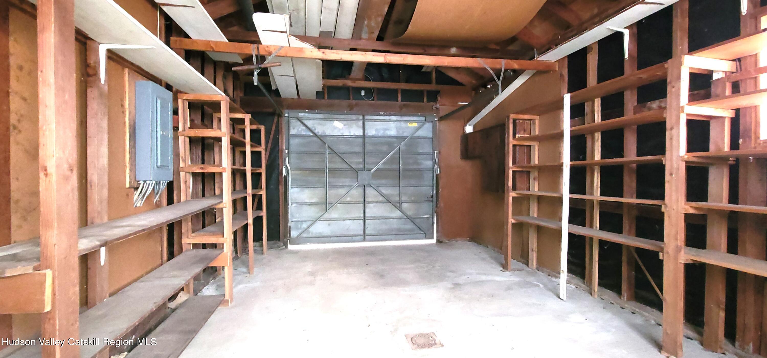 Woodstock, New York 12498, United States, 2 Bedrooms Bedrooms, ,2 BathroomsBathrooms,Residential,Pending,29485