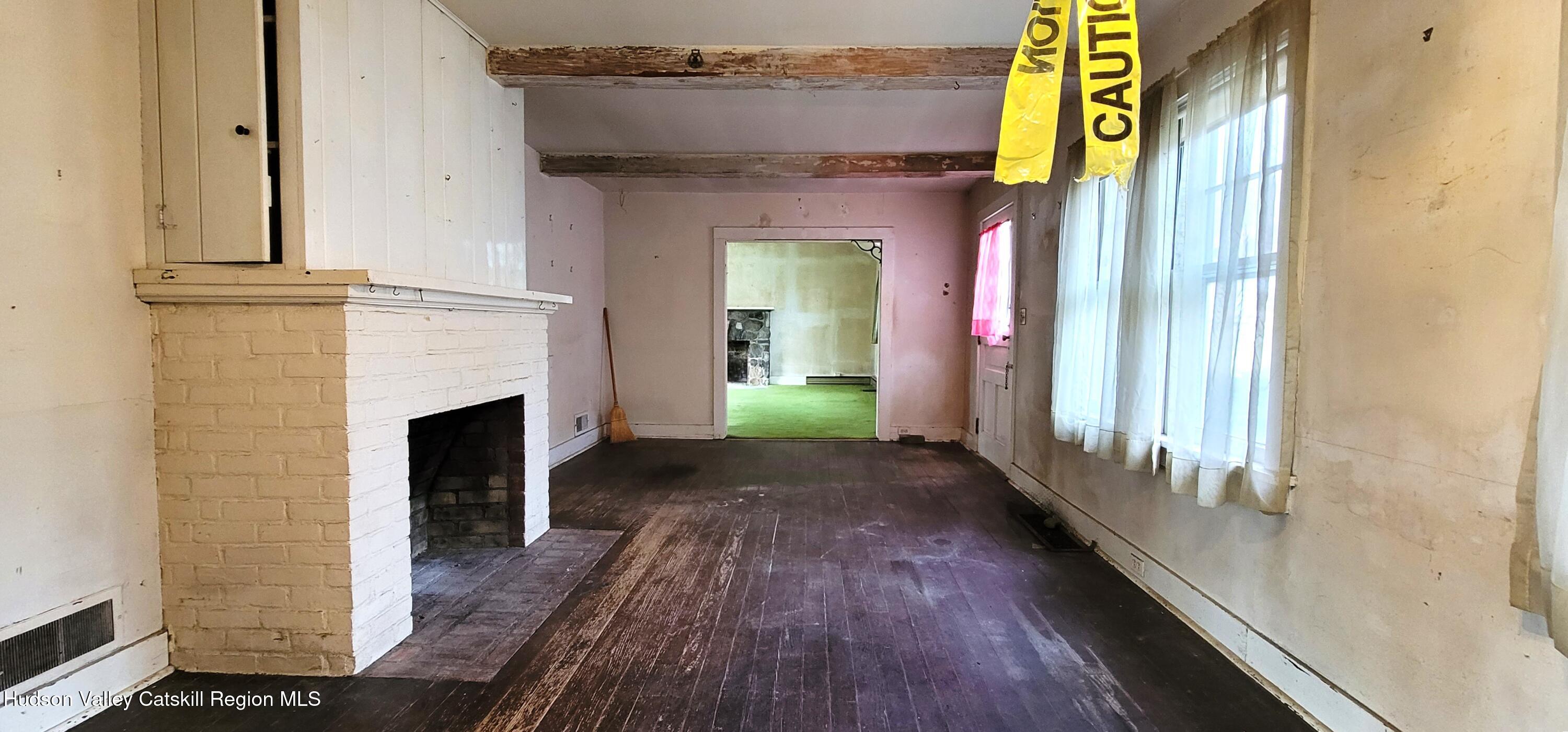 Woodstock, New York 12498, United States, 2 Bedrooms Bedrooms, ,2 BathroomsBathrooms,Residential,Pending,29485