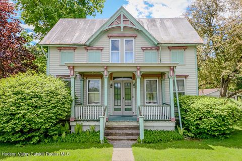 Photo of 82 County Road 26a, Stuyvesant, NY 12173 (MLS # 20262460)