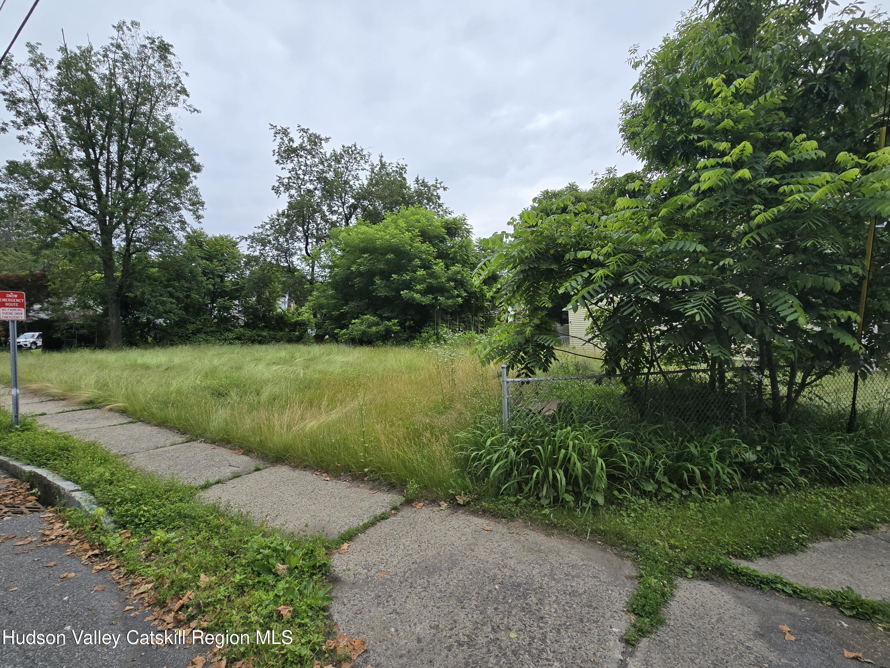 Photo 1 of 281289 Delaware Avenue, Kingston, New York, $129,000, Web #: 20250230