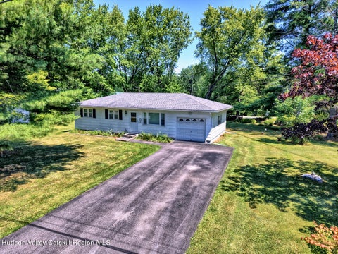Photo of 8 Autumn Lane, Freehold, NY 12431 (MLS # 20264638)