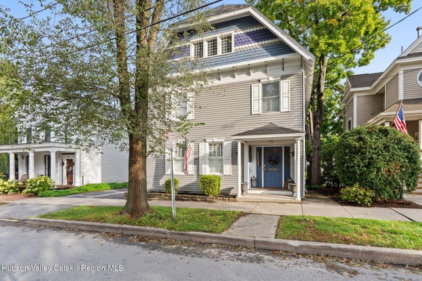 135 GRAND AVE, SARATOGA SPRINGS, NY 12866 - Image c0f2879885ab70eb9f165acf988aebab/952098151